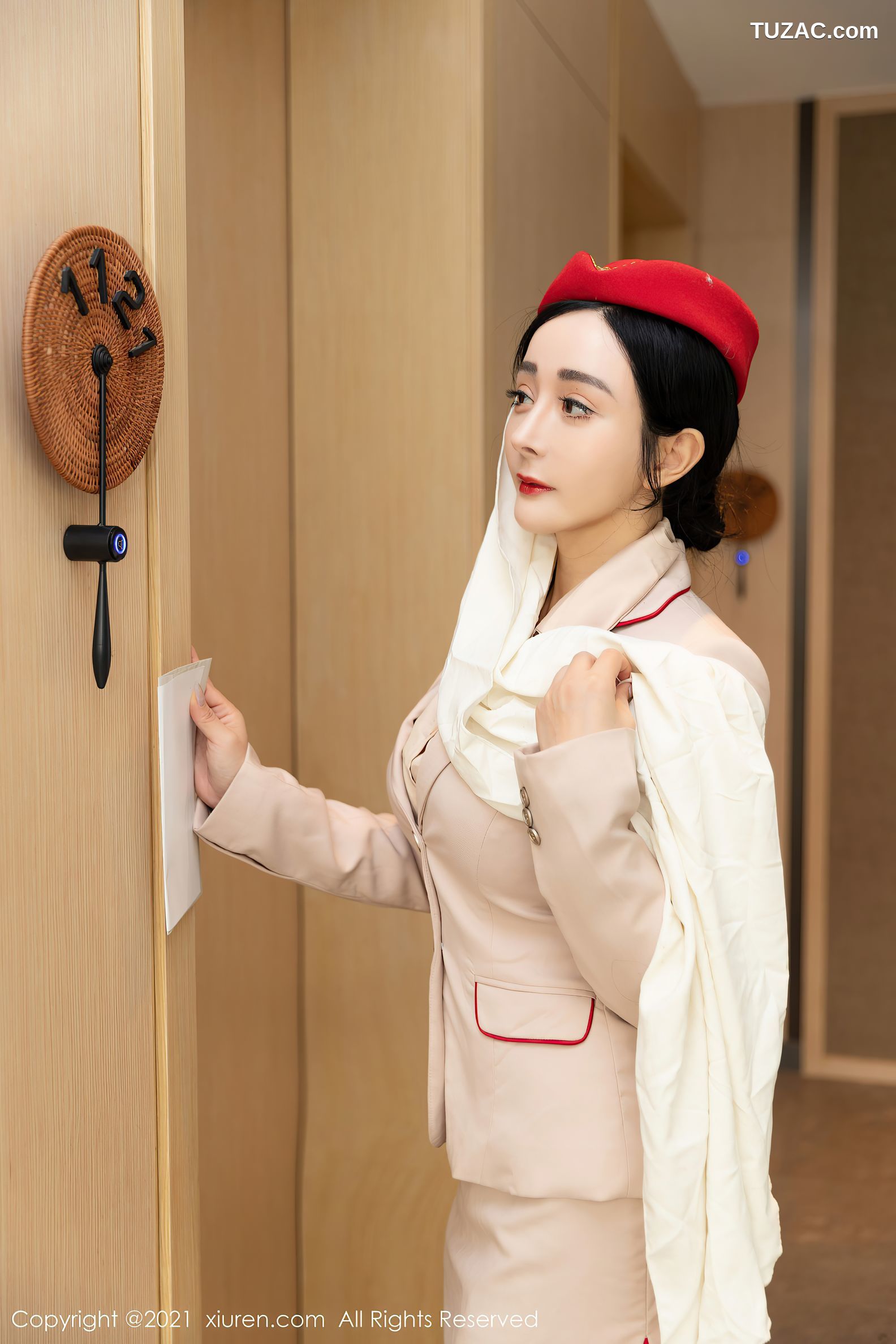 XiuRen秀人网-3282-允爾-三亚旅拍-别墅派对剧情主题豪乳翘臀-2021.04.08