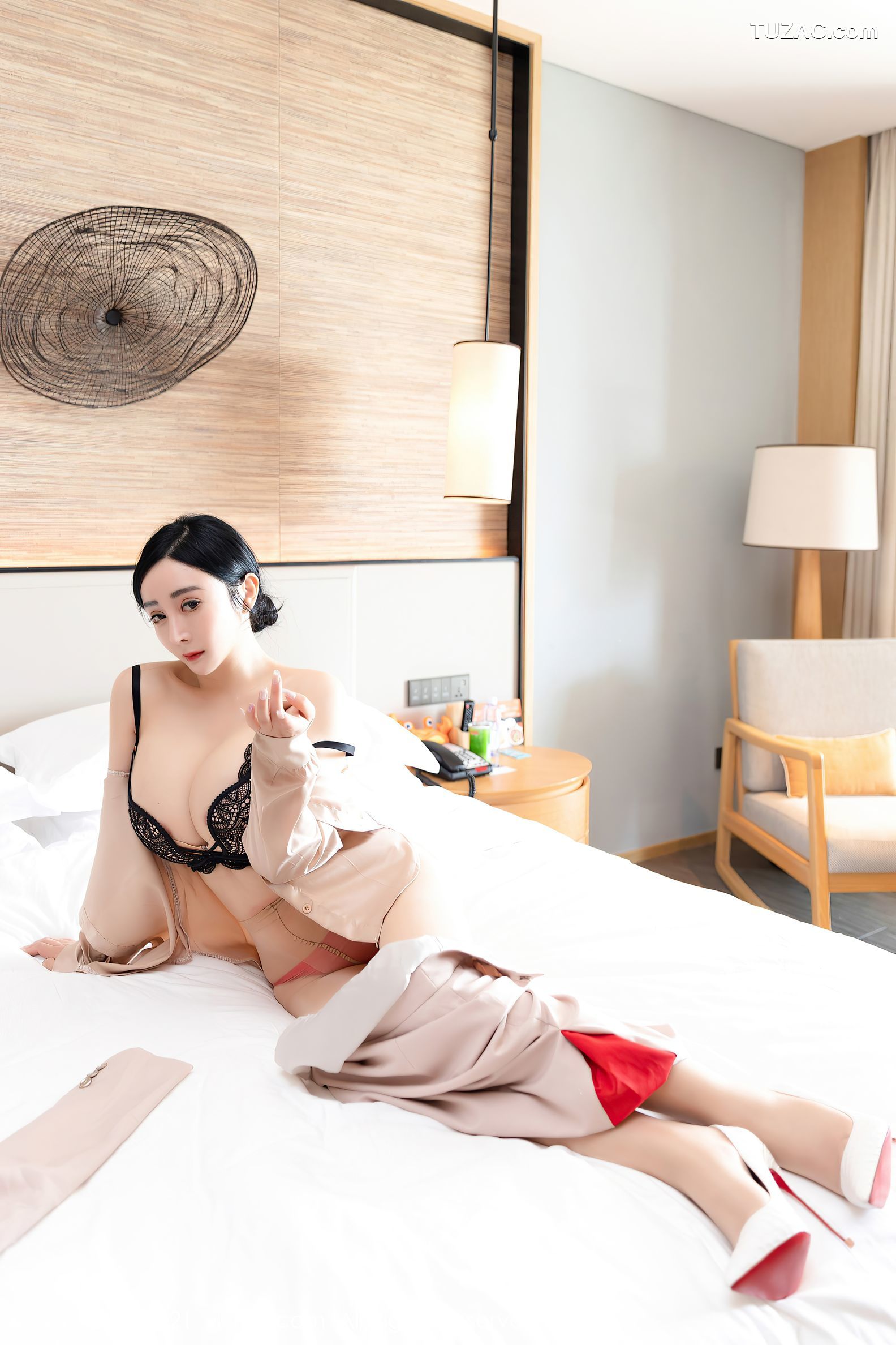 XiuRen秀人网-3282-允爾-三亚旅拍-别墅派对剧情主题豪乳翘臀-2021.04.08