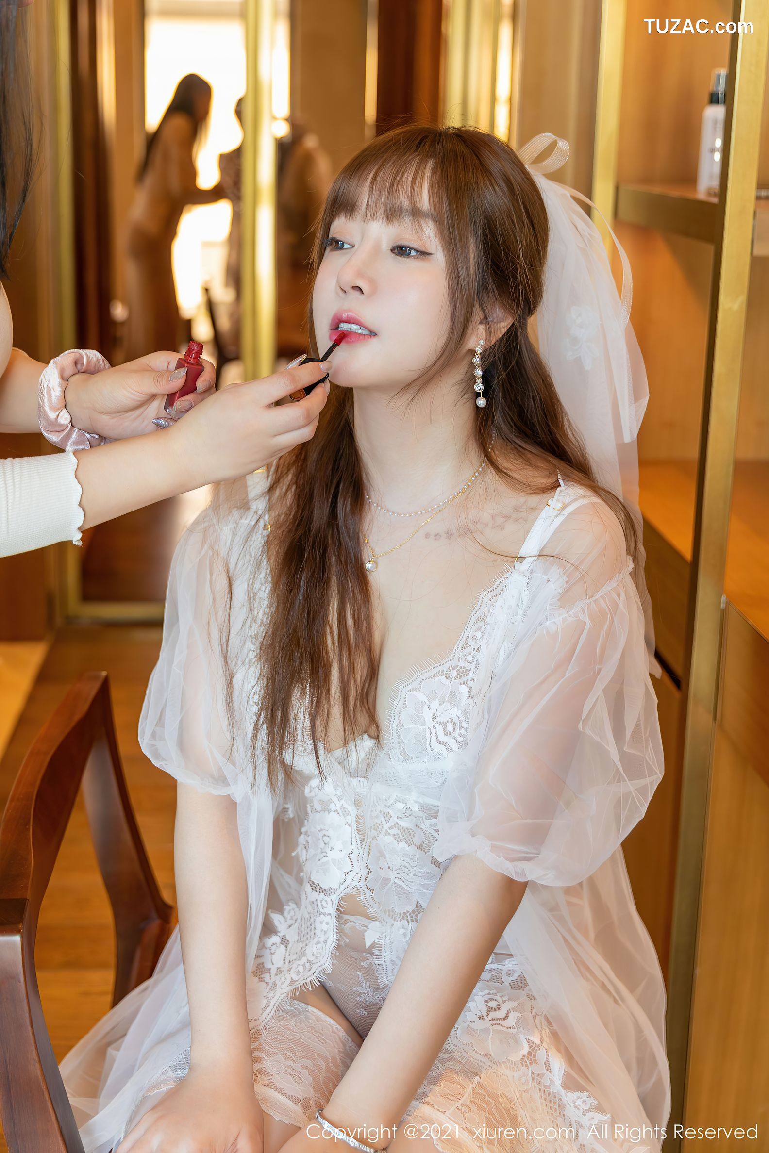 XiuRen秀人网-3337-王雨纯-三亚旅拍-婚纱剧情主题床上豪乳翘臀-2021.04.23