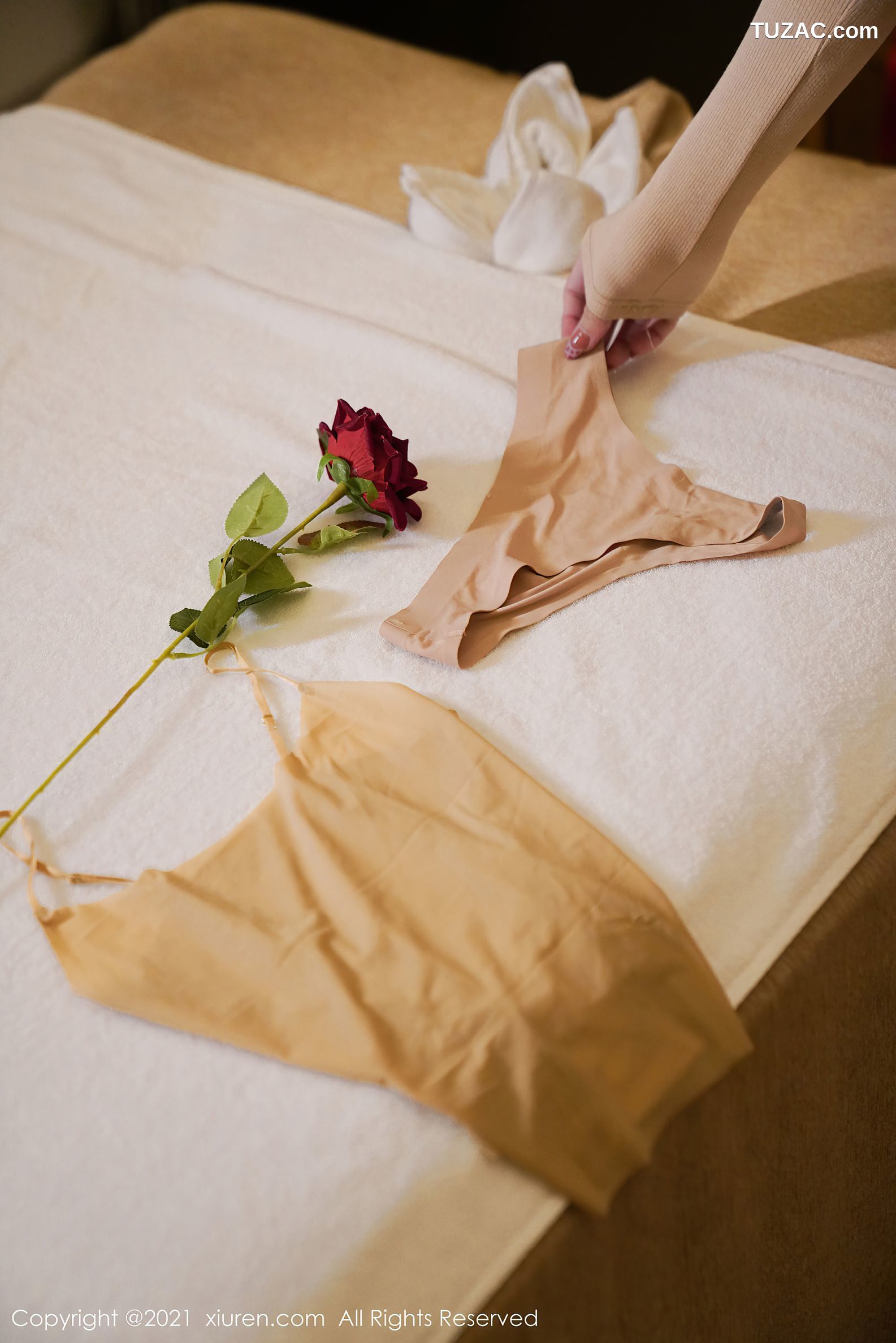 XiuRen秀人网-3345-周于希Sandy-剧情SPA主题紧身内衣-2021.04.25