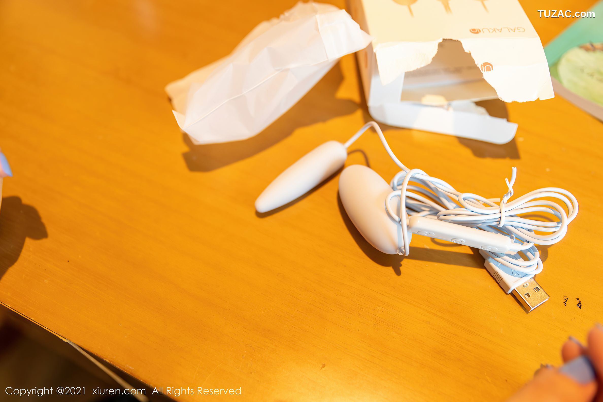 XiuRen秀人网-3366-王雨纯-三亚旅拍-尾随剧情主题性感内衣-2021.04.29