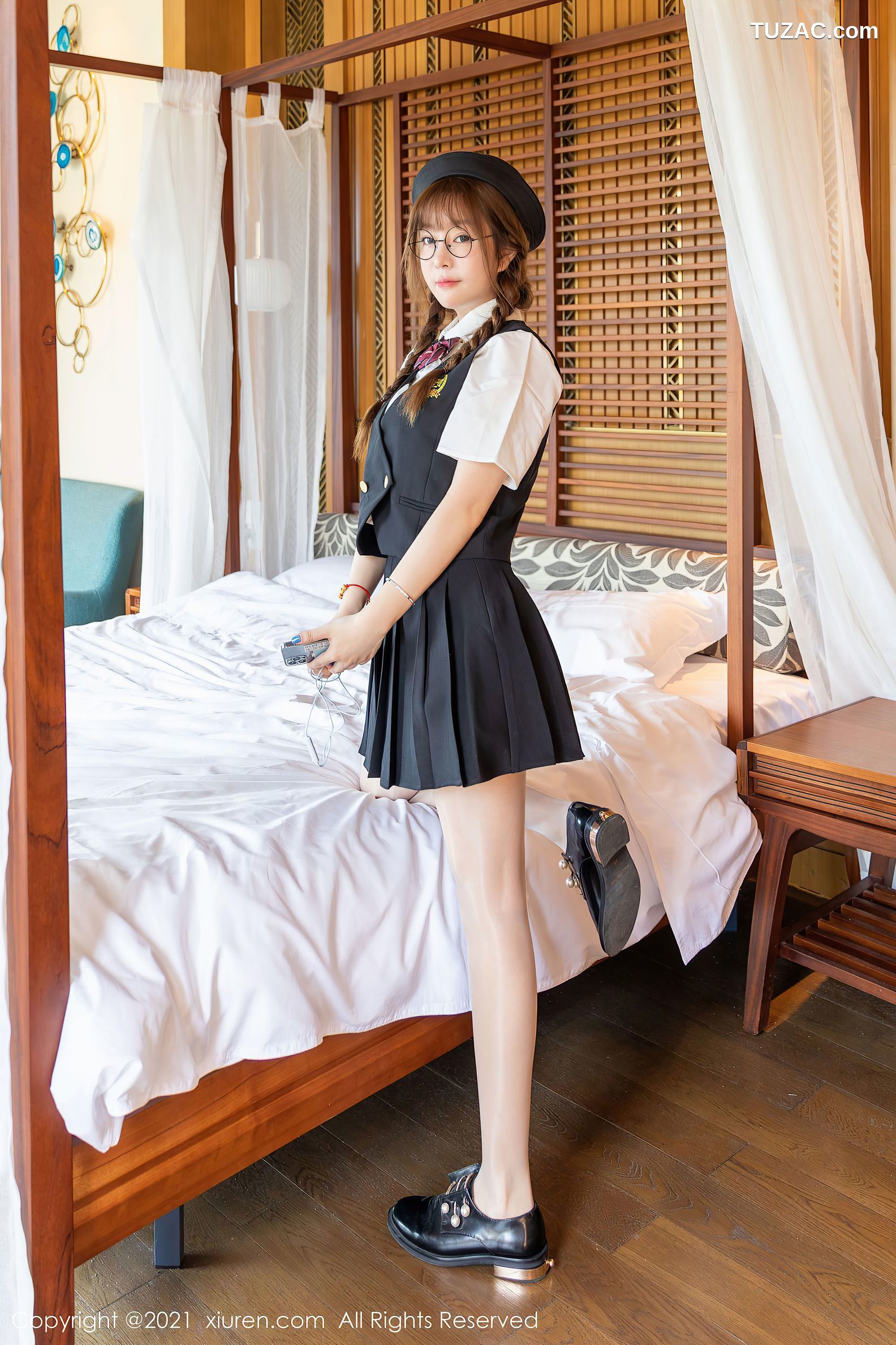 XiuRen秀人网-3366-王雨纯-三亚旅拍-尾随剧情主题性感内衣-2021.04.29