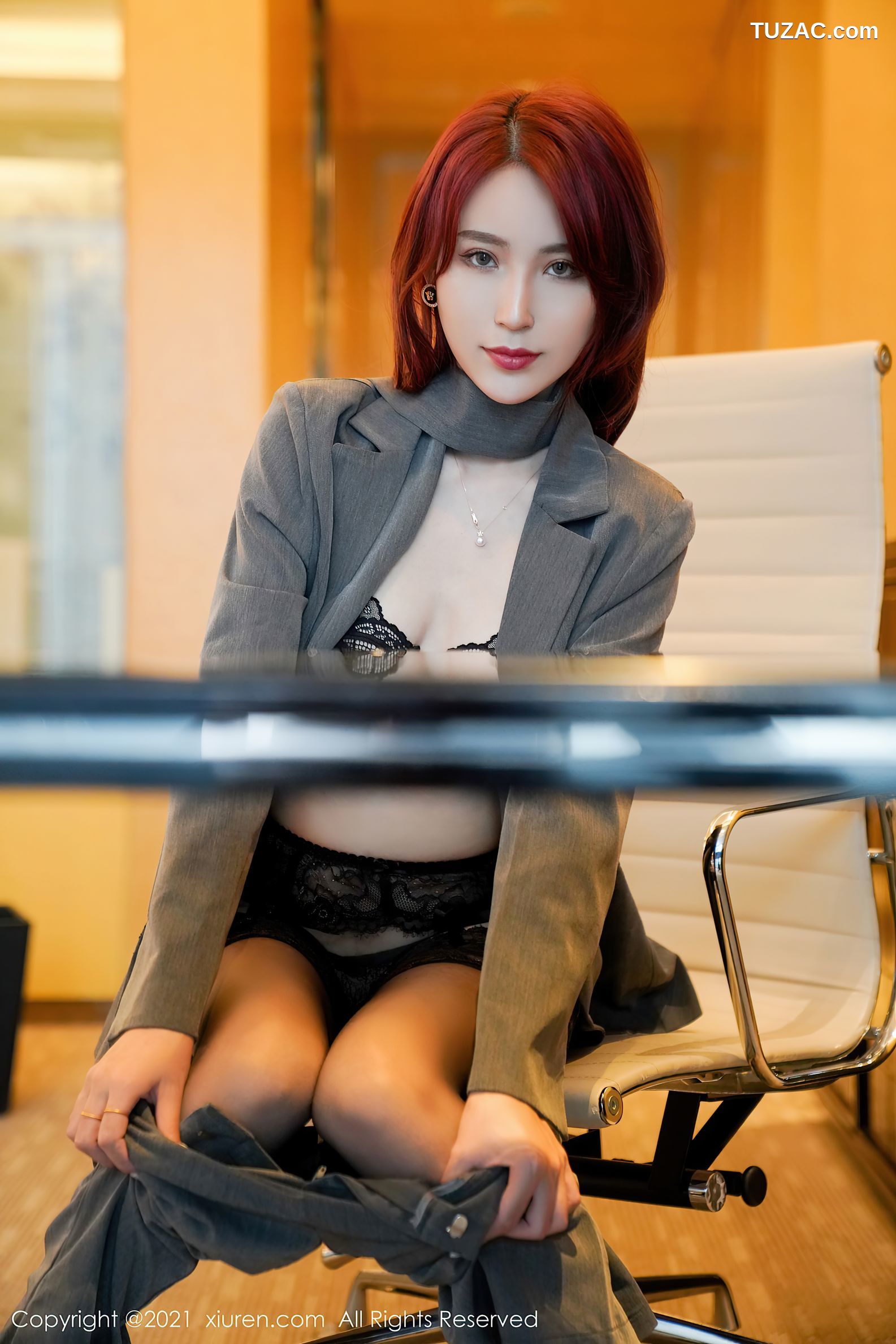 XiuRen秀人网-3368-周慕汐baby-制服黑色蕾丝内衣蕾丝吊带袜-2021.04.30