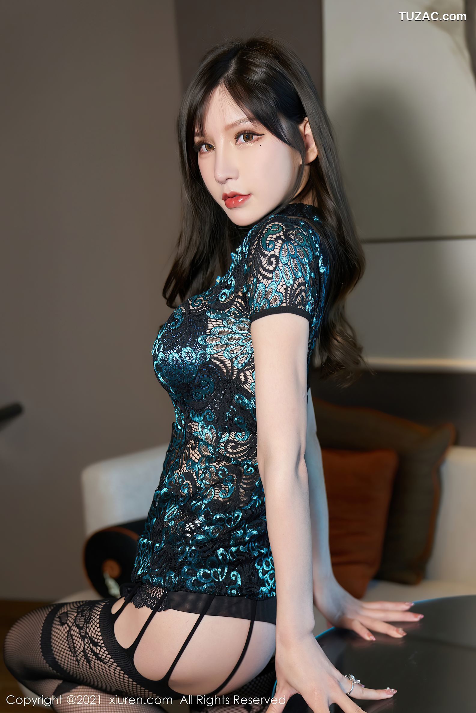 XiuRen秀人网-3374-周于希Sandy-青瓷色华丽服饰情趣黑丝裤袜-2021.05.06