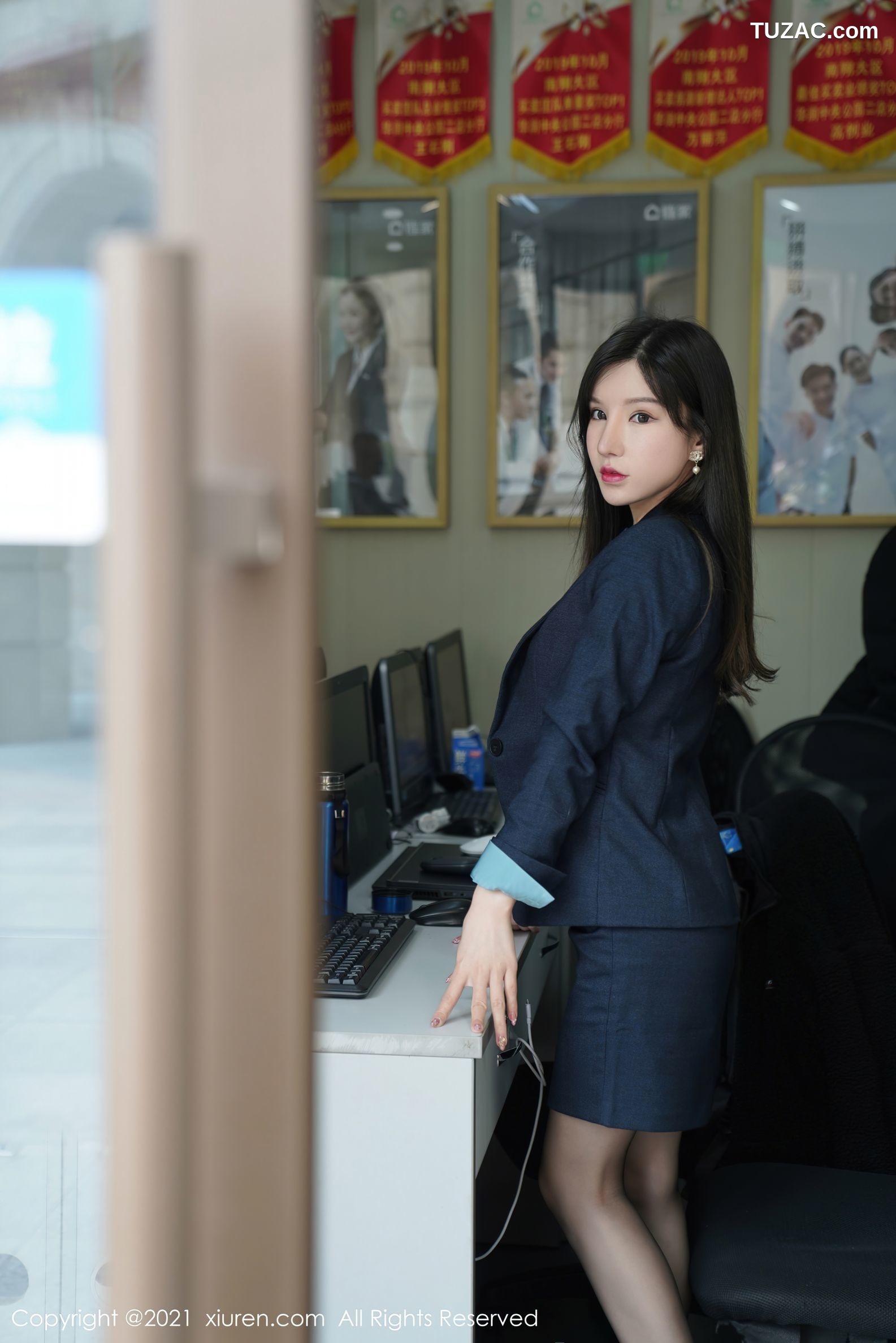 XiuRen秀人网-3415-周于希Sandy-剧情主题-售楼美女办公OL制服-2021.05.14
