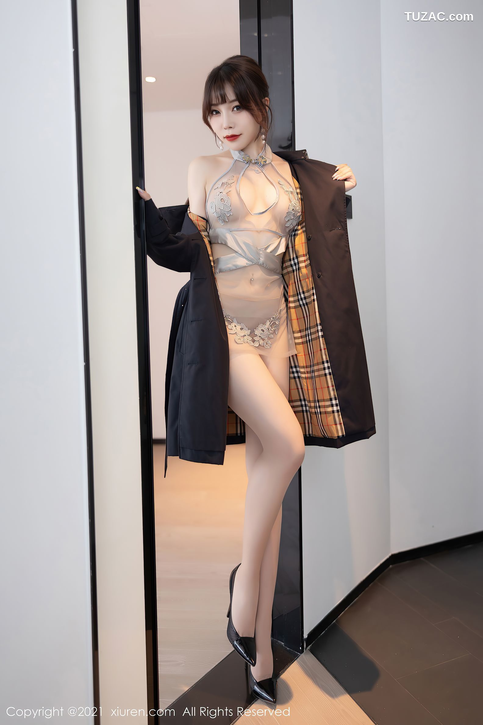 XiuRen秀人网-3422-芝芝Booty-风衣情趣薄纱-2021.05.17