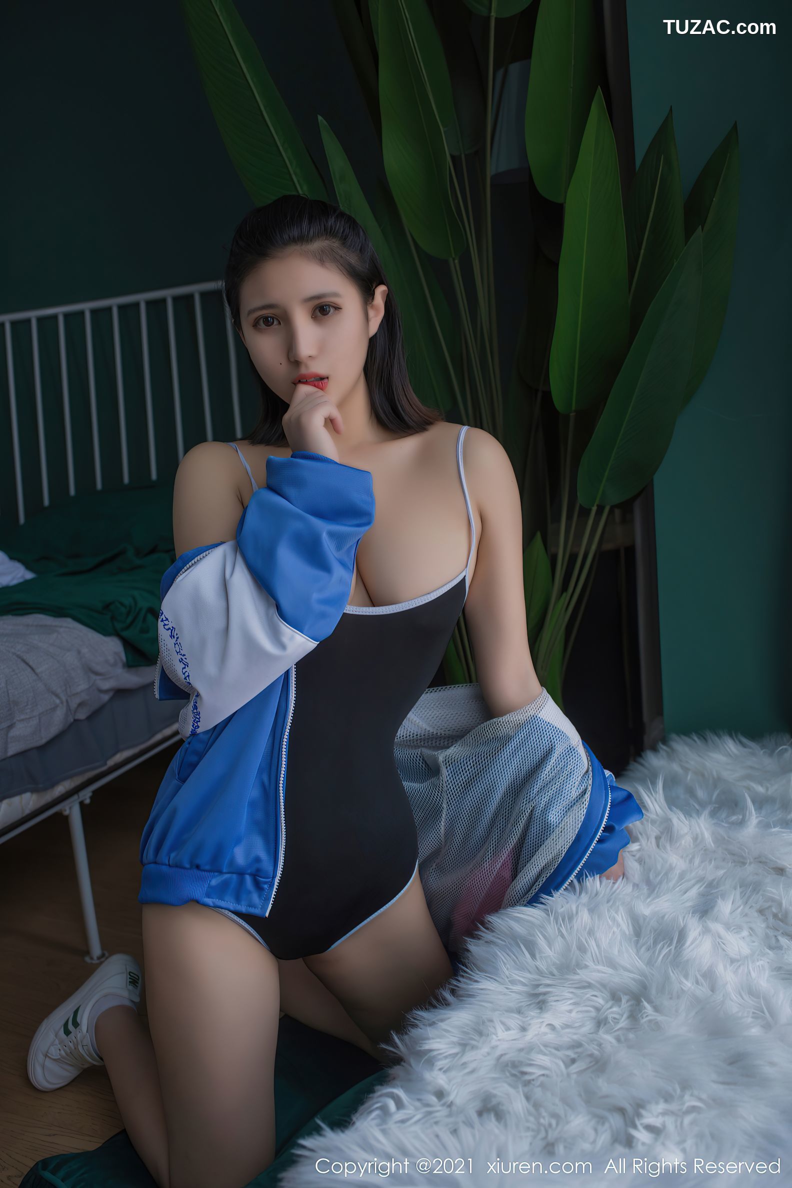 XiuRen秀人网-3437-久久Aimee-死库水-浴室薄膜裹身全裸桑拿-2021.05.20