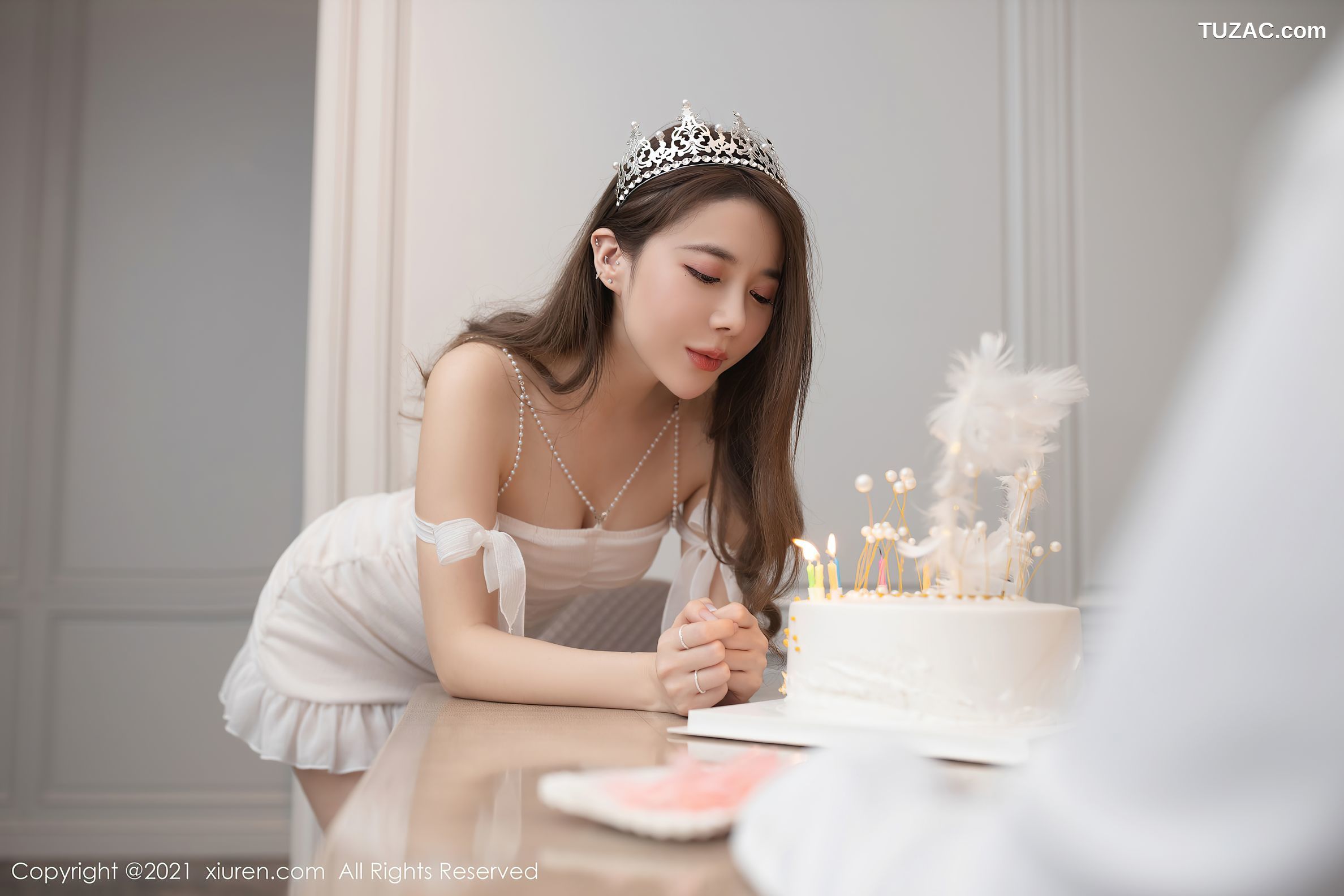 XiuRen秀人网-3447-鱼子酱Fish-成都旅拍-生日剧情主题浴室泡泡浴-2021.05.21