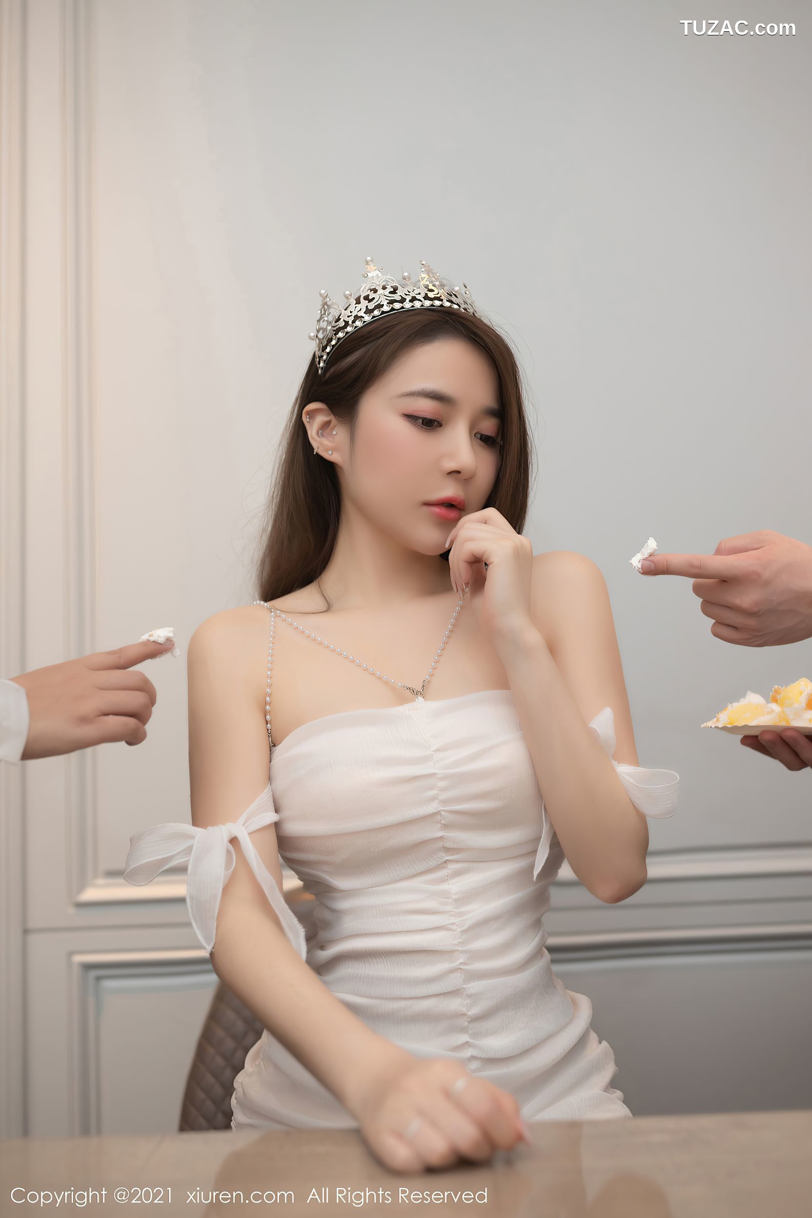 XiuRen秀人网-3447-鱼子酱Fish-成都旅拍-生日剧情主题浴室泡泡浴-2021.05.21