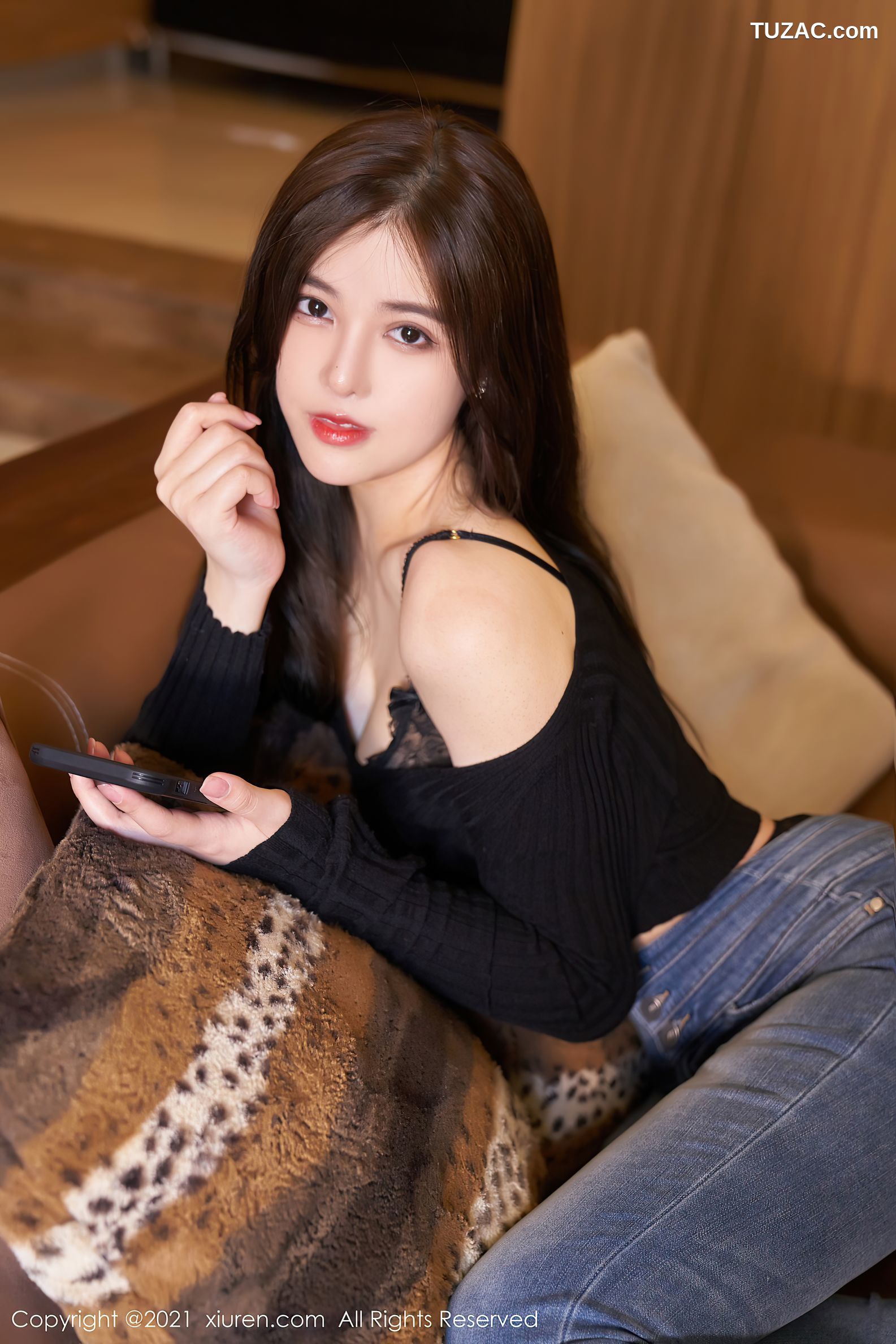 XiuRen秀人网-3459-韩静安-牛仔裤黑色蕾丝内衣蕾丝吊带袜-2021.05.25