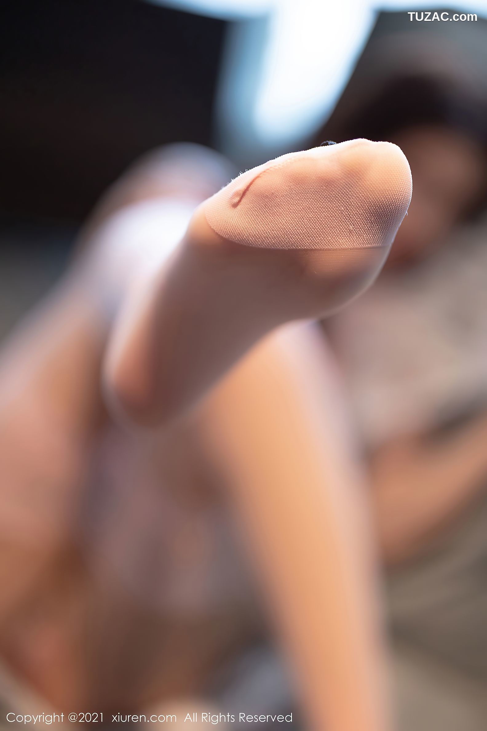 XiuRen秀人网-3461-杨晨晨Yome-粉色内衣蕾丝吊带袜-2021.05.25