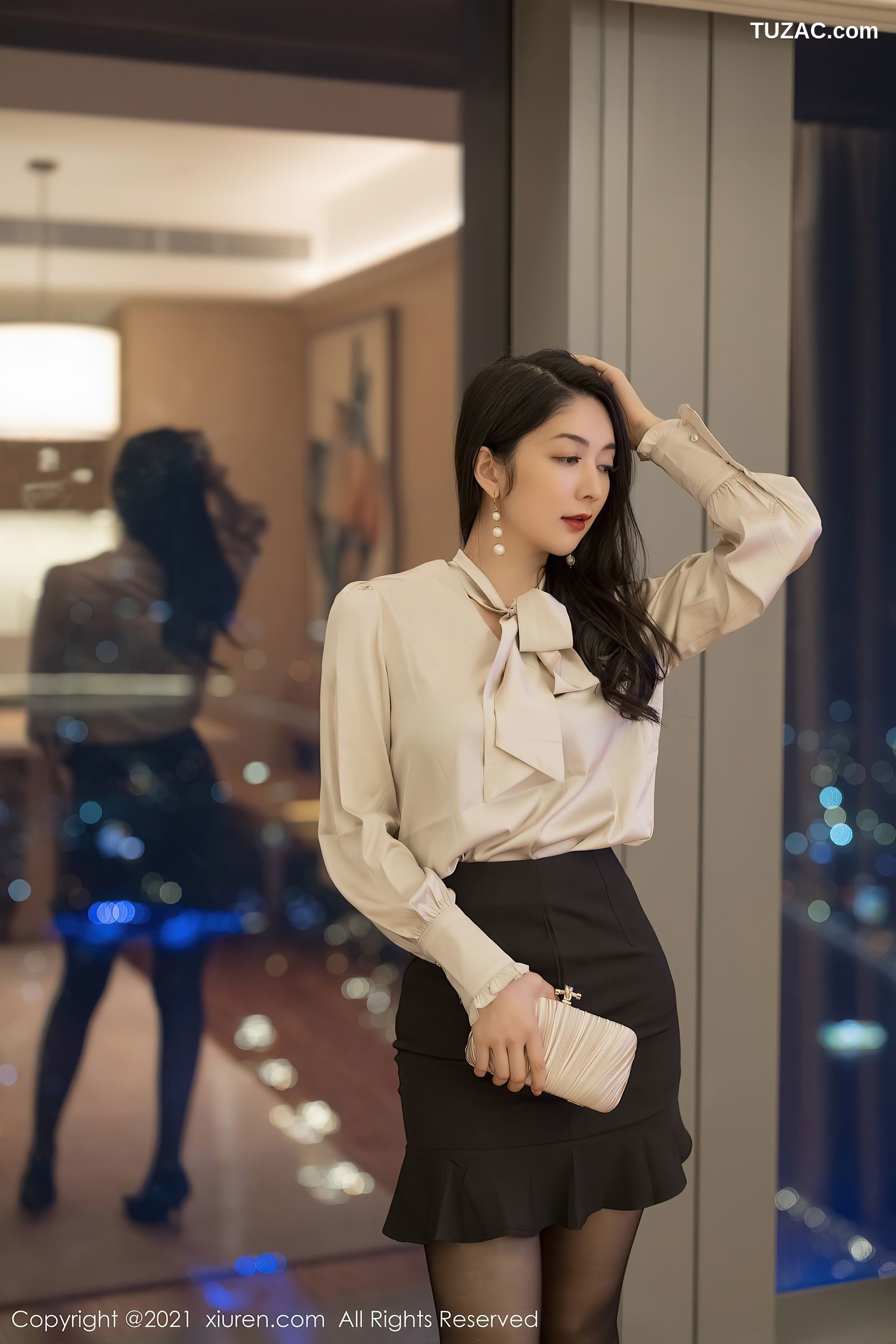 XiuRen秀人网-3488-Angela00-眼镜OL制服短裙超薄黑丝-2021.06.01