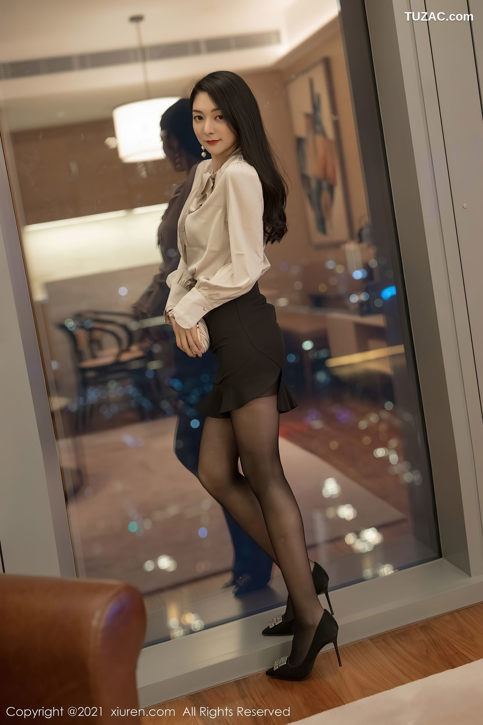 XiuRen秀人网-3488-Angela00-眼镜OL制服短裙超薄黑丝-2021.06.01