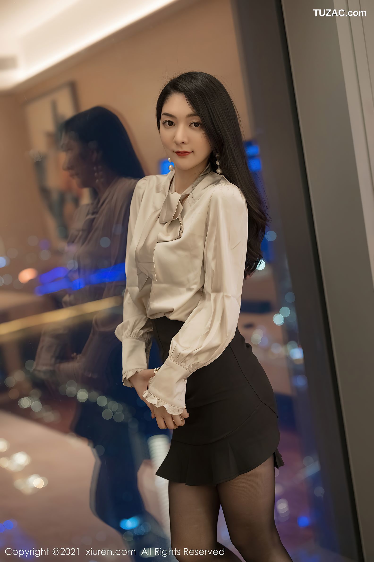 XiuRen秀人网-3488-Angela00-眼镜OL制服短裙超薄黑丝-2021.06.01