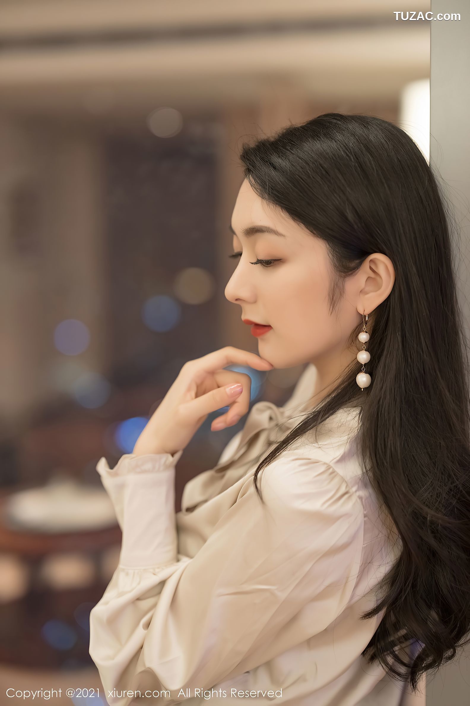 XiuRen秀人网-3488-Angela00-眼镜OL制服短裙超薄黑丝-2021.06.01