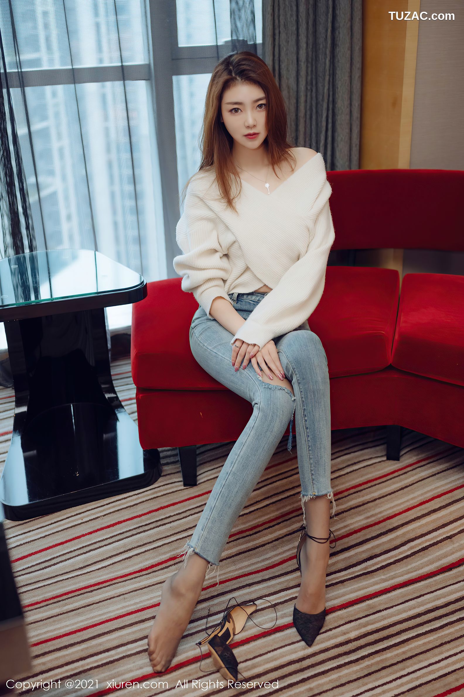 XiuRen秀人网-3493-可樂Vicky-紧身牛仔裤超薄黑丝-2021.06.02