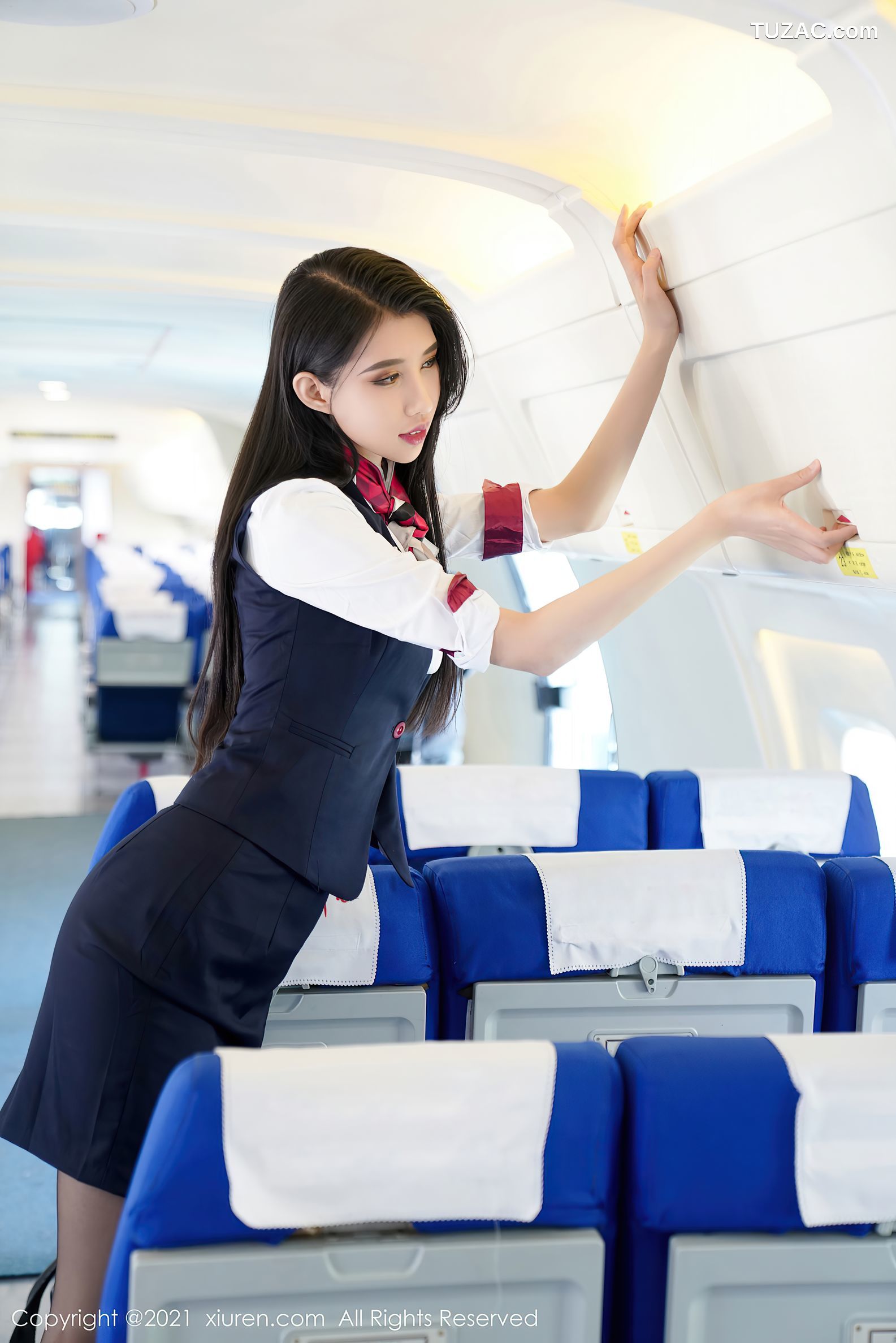 XiuRen秀人网-3506-果儿-葛征-性感空乘制服黑丝-2021.06.04