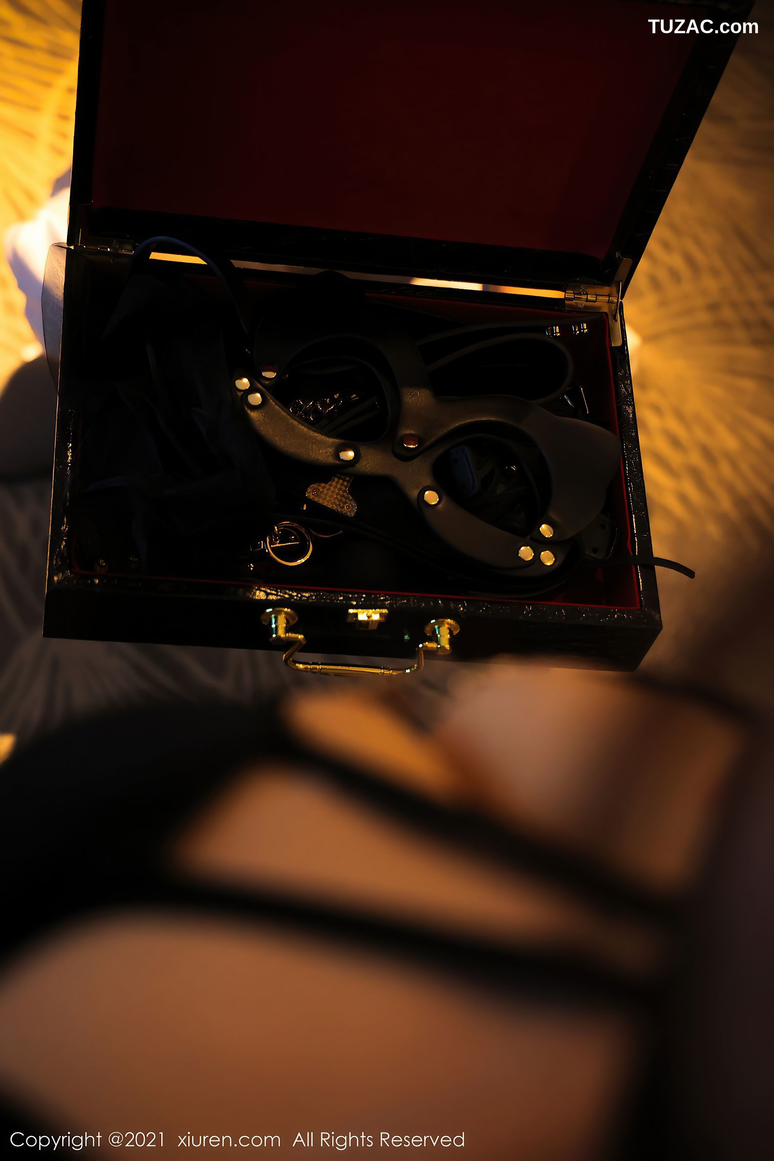 XiuRen秀人网-3510-美七Mia-调教剧情主题黑色情趣内衣-2021.06.07