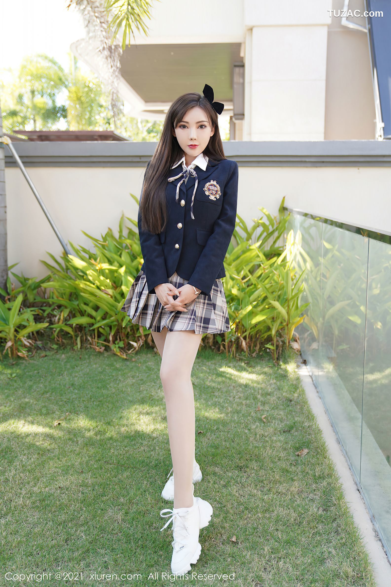 XiuRen秀人网-3523-萌汉药Baby-北京旅拍-JK制服主题肉丝-2021.06.09