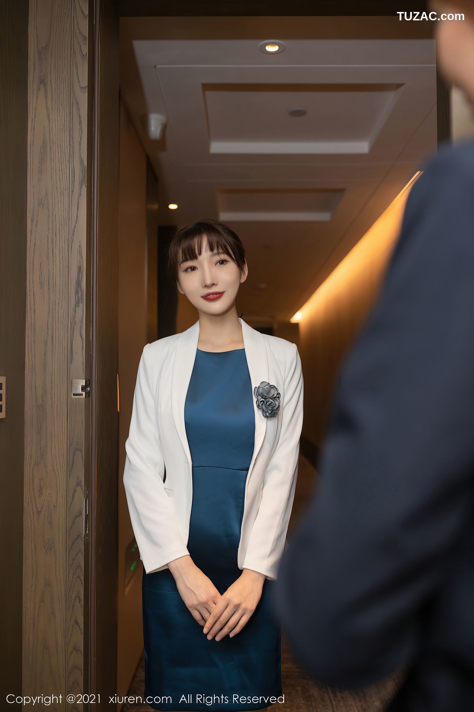 XiuRen秀人网-3527-唐安琪-陆萱萱-酒店SPA主题职业装内衣按摩-2021.06.09