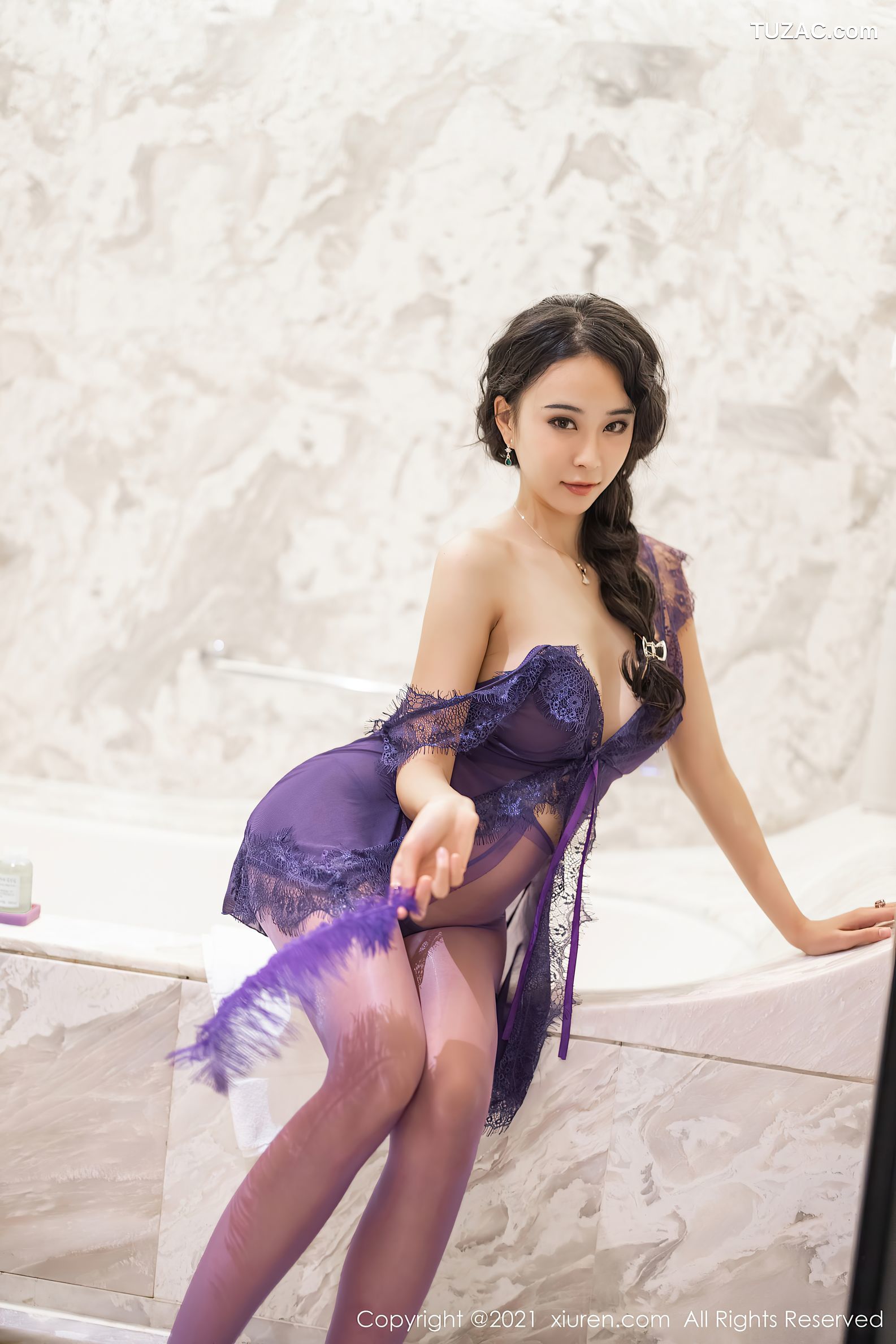 XiuRen秀人网-3555-蓝夏Akasha-紫色情趣内衣豪乳血滴子遮点-2021.06.17
