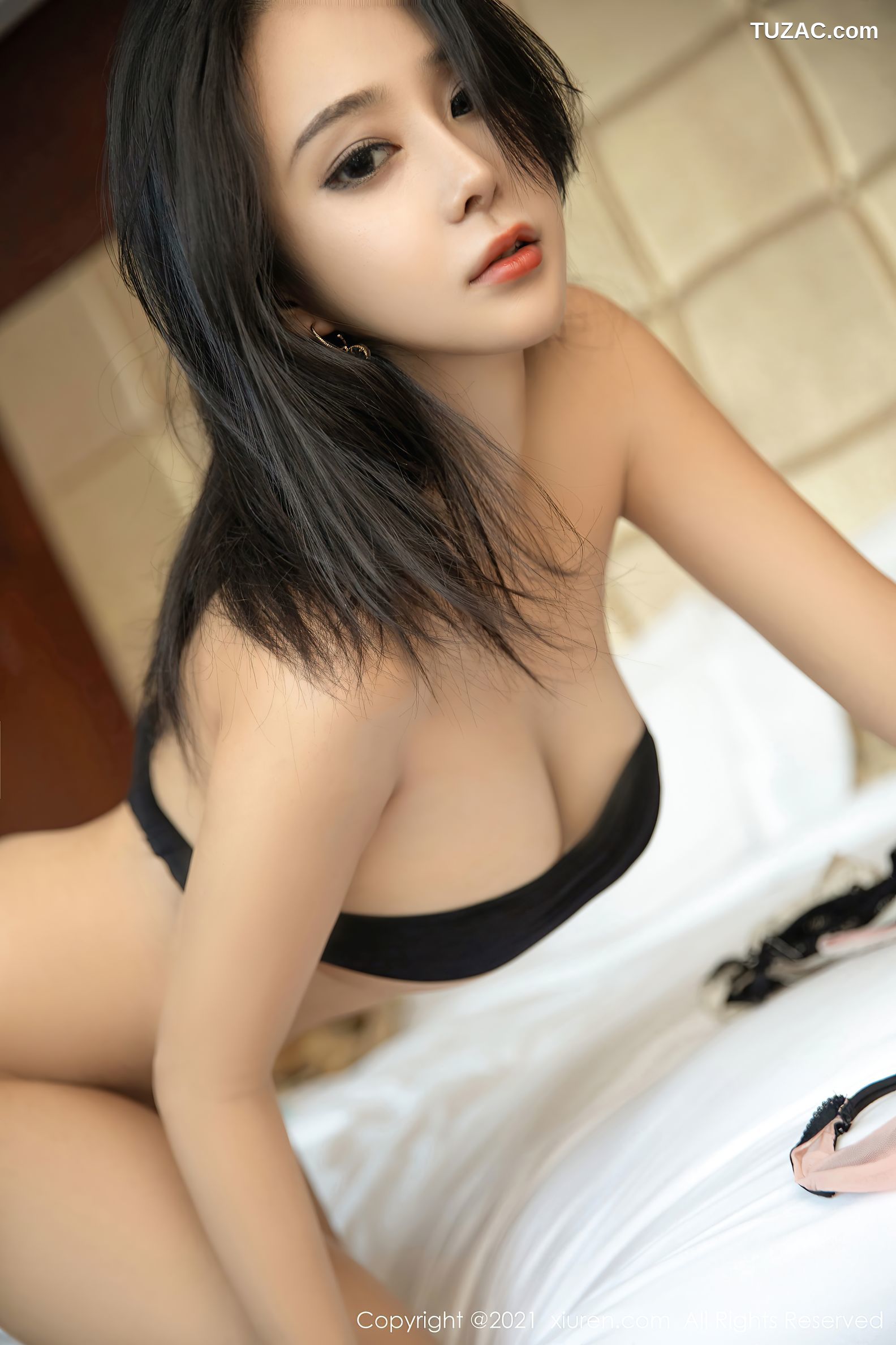 XiuRen秀人网-3592-蓝夏Akasha-黑色性感内衣黑丝-2021.06.28