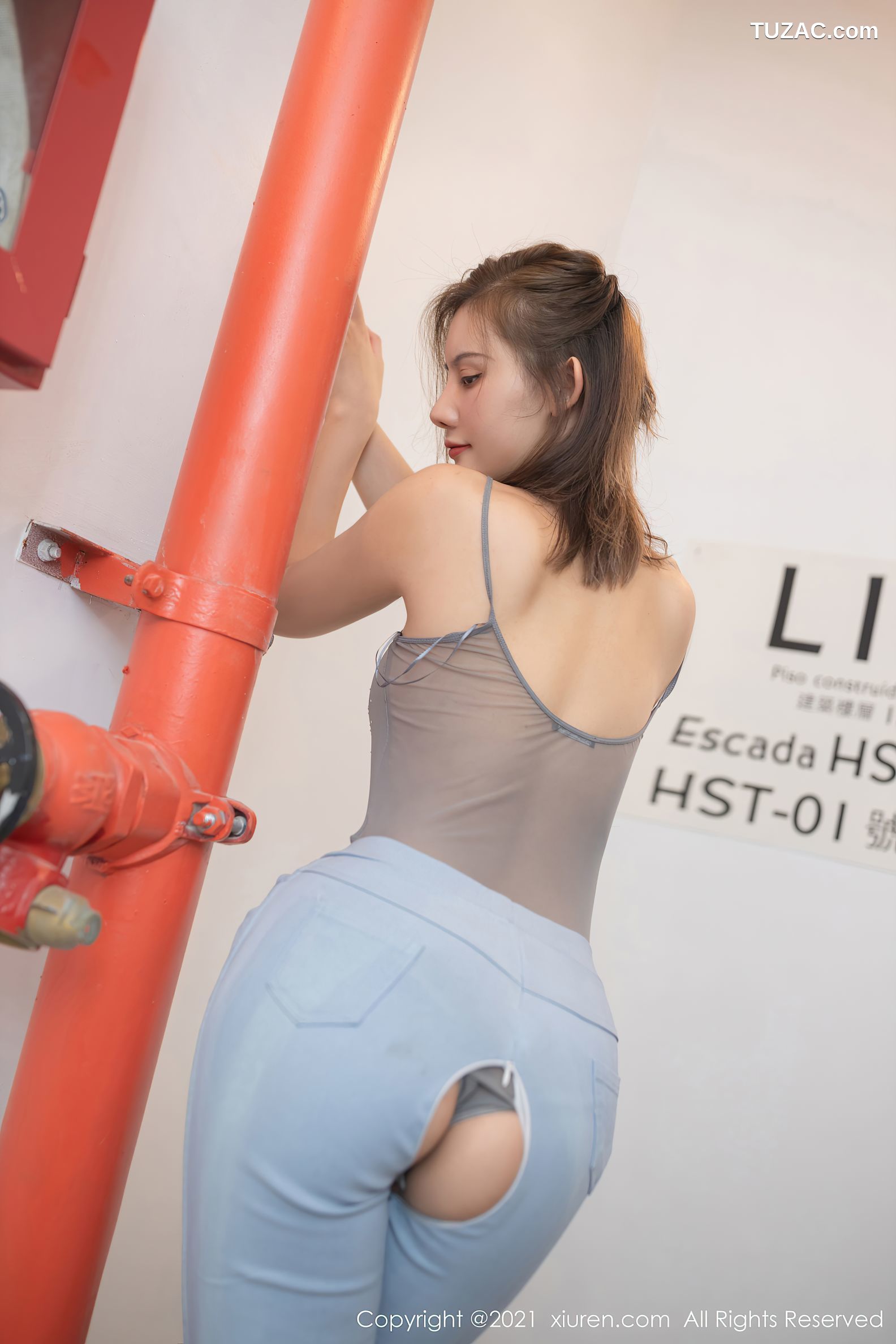 XiuRen秀人网-3593-就是阿朱啊-澳门旅拍救生通道主题高叉连体衣-2021.06.28