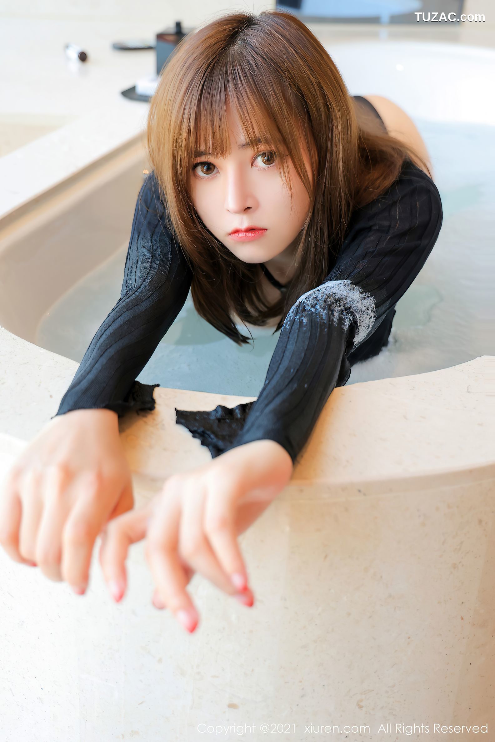 XiuRen秀人网-3610-奈沐子-浴室黑色缕空内衣黑丝袜淋漓湿身-2021.07.01