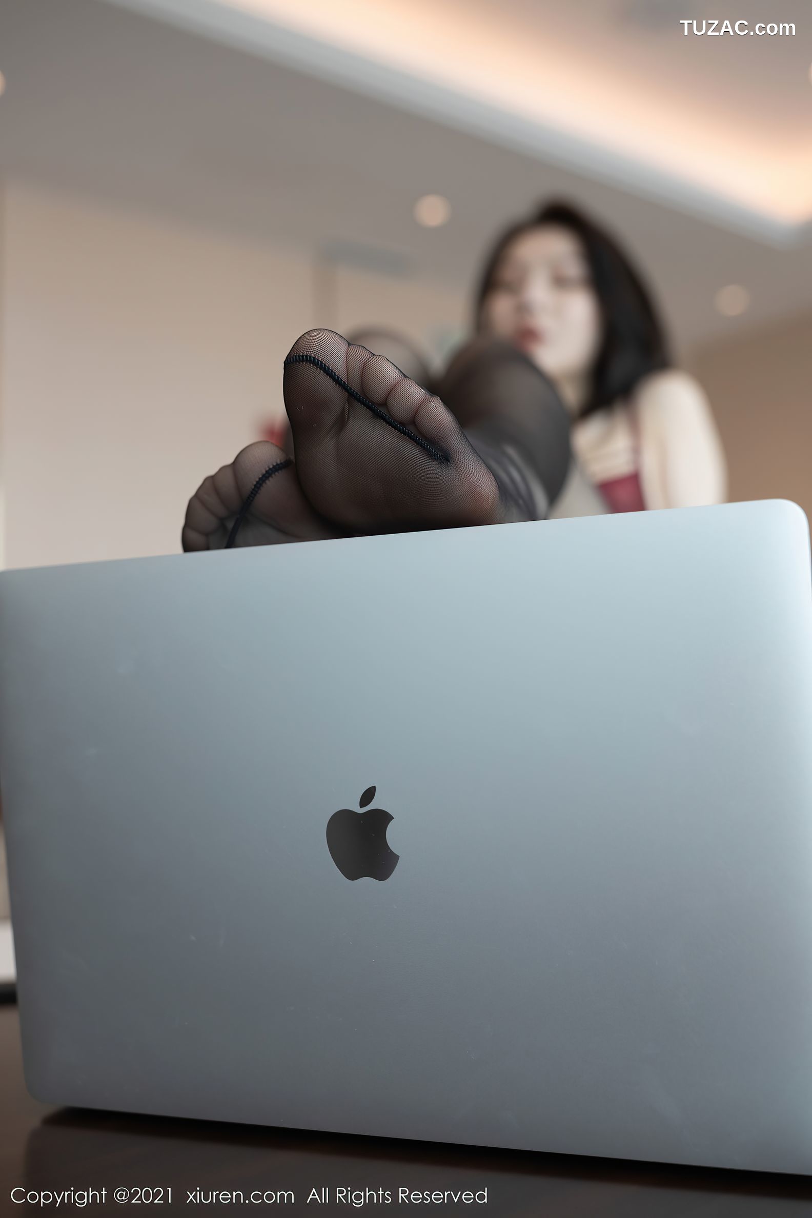 XiuRen秀人网-3612-安然Maleah-基金经理主题白衬衣黑丝裤袜迷人-2021.07.01