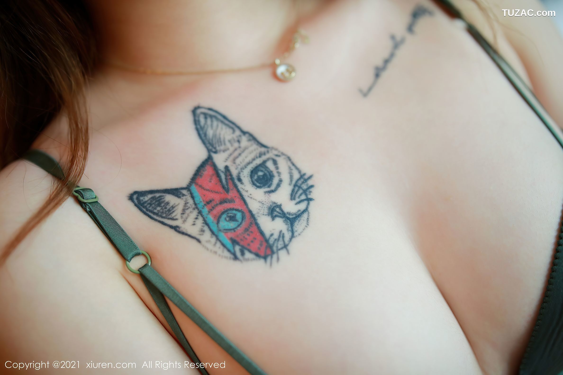 XiuRen秀人网-3656-Arude薇薇-床上性感内衣黑丝吊带袜-2021.07.13