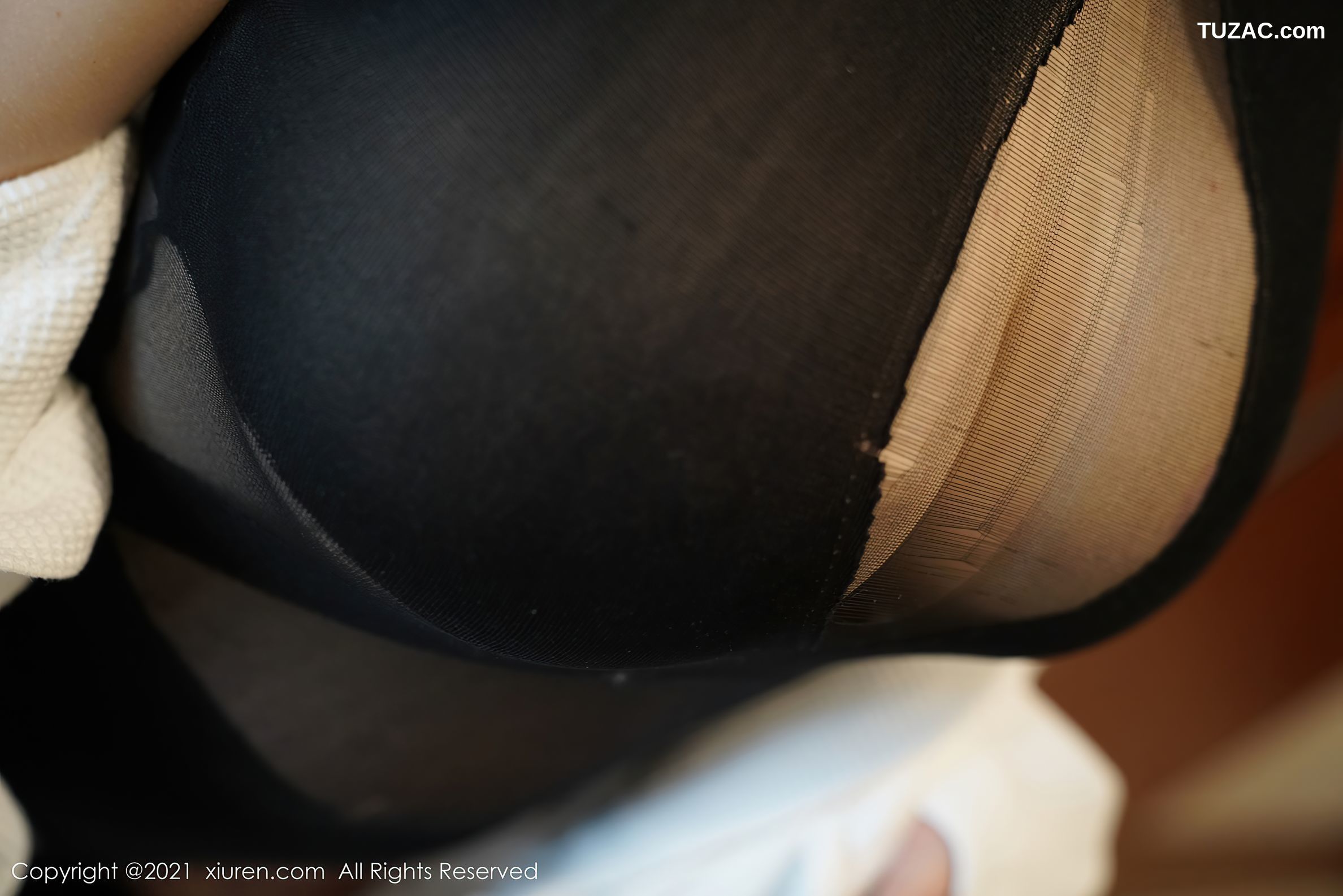 XiuRen秀人网-3657-潘娇娇-浴袍下黑色情趣服饰透视-2021.07.13