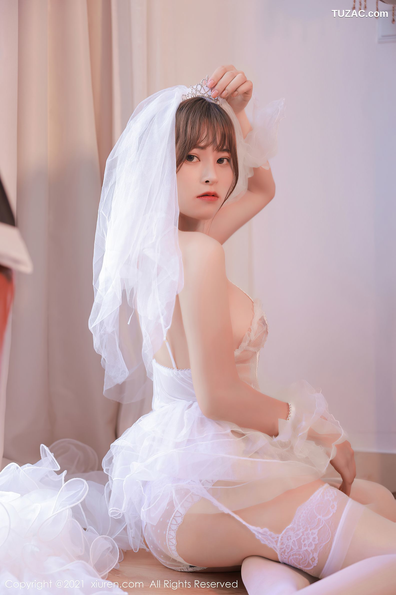 XiuRen秀人网-3671-奈沐子-唯美婚纱主题情趣服饰蕾丝吊带袜惹火-2021.07.15