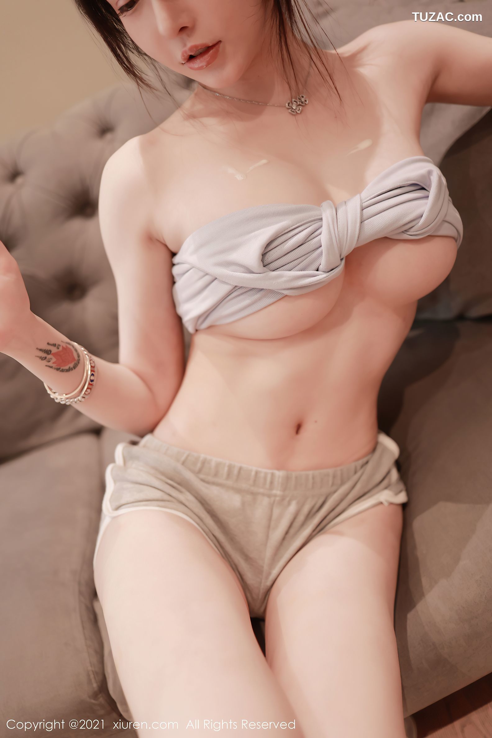 XiuRen秀人网-3706-玉兔miki-居家女友视觉主题性感运动内衣-2021.07.23