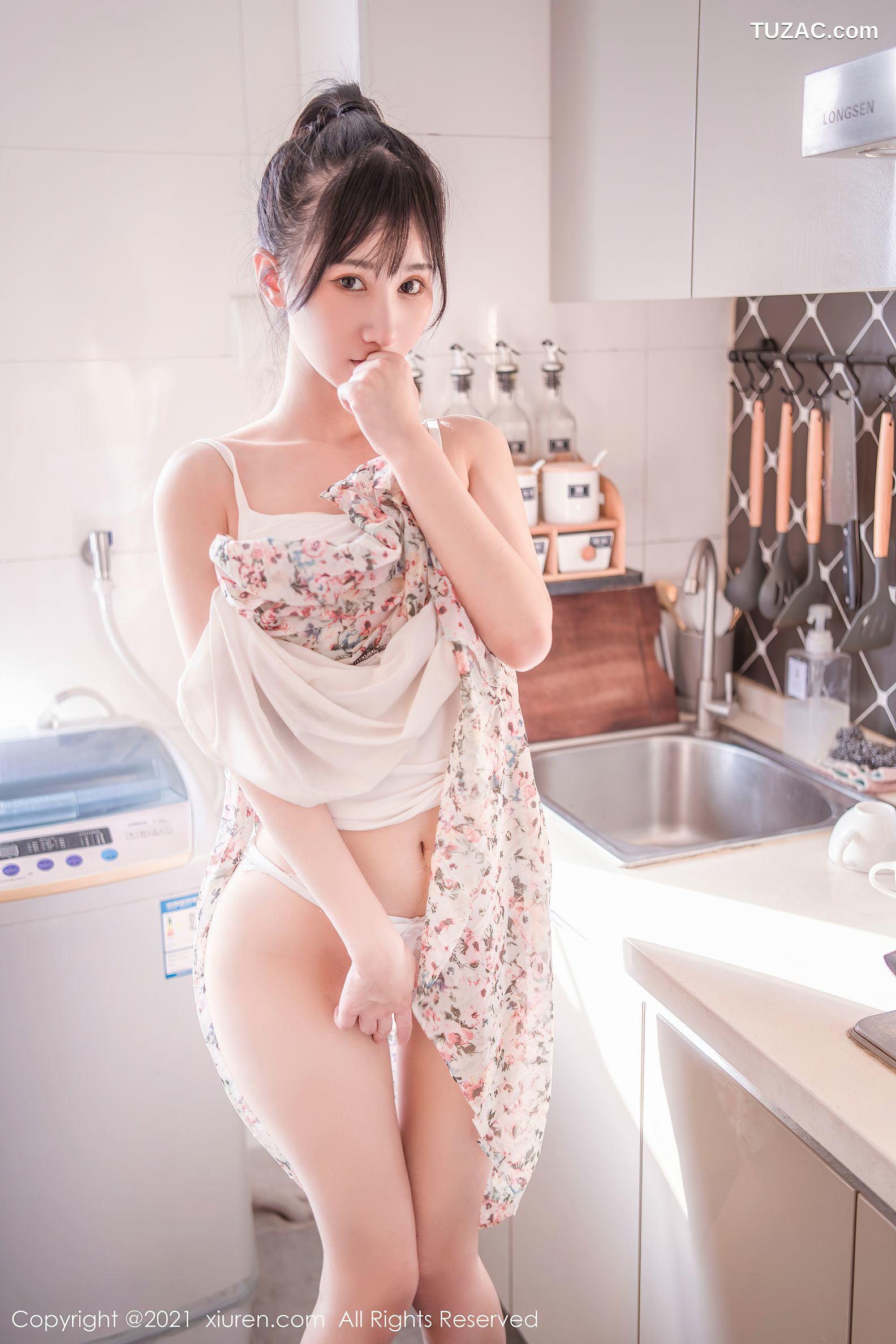 XiuRen秀人网-3711-小果冻儿-居家女友主题性感蕾丝内裤-2021.07.26