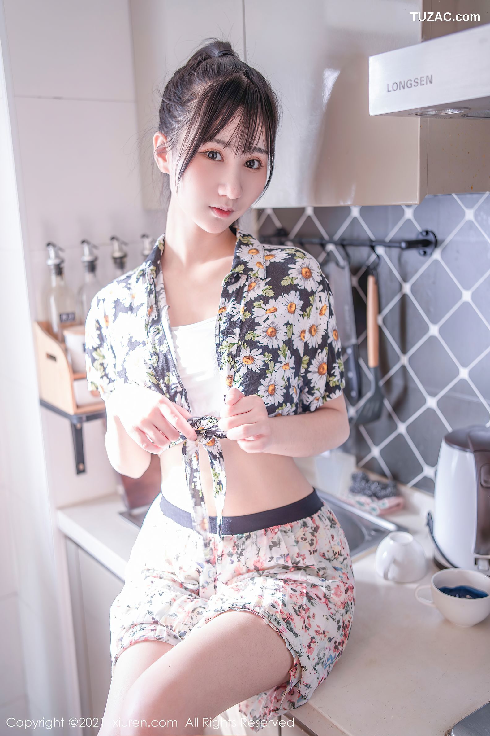 XiuRen秀人网-3711-小果冻儿-居家女友主题性感蕾丝内裤-2021.07.26