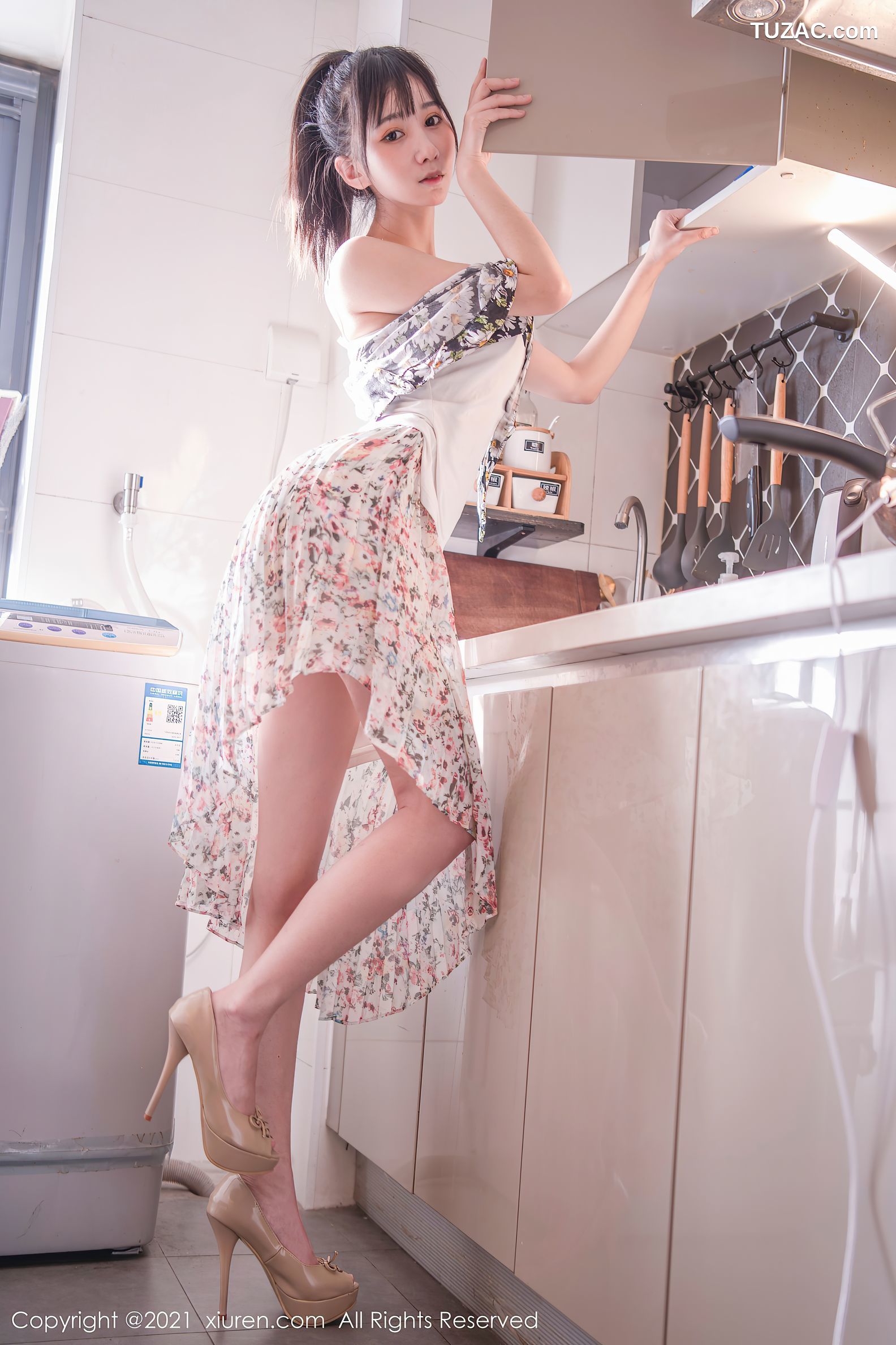 XiuRen秀人网-3711-小果冻儿-居家女友主题性感蕾丝内裤-2021.07.26