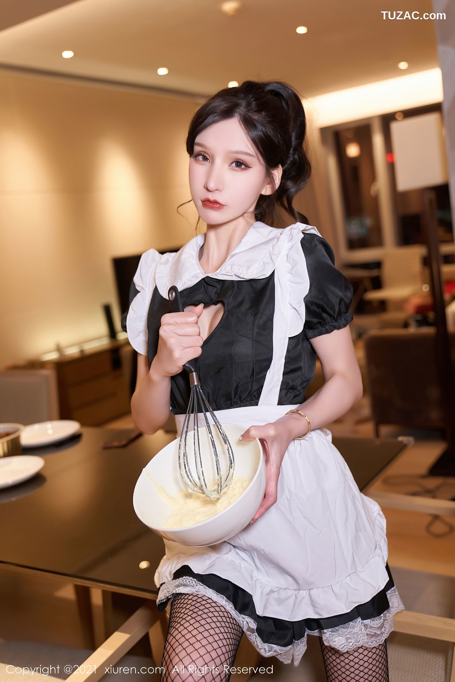 XiuRen秀人网-3716-周于希Sandy-厨娘制服主题情趣女仆装黑丝网袜-2021.07.26
