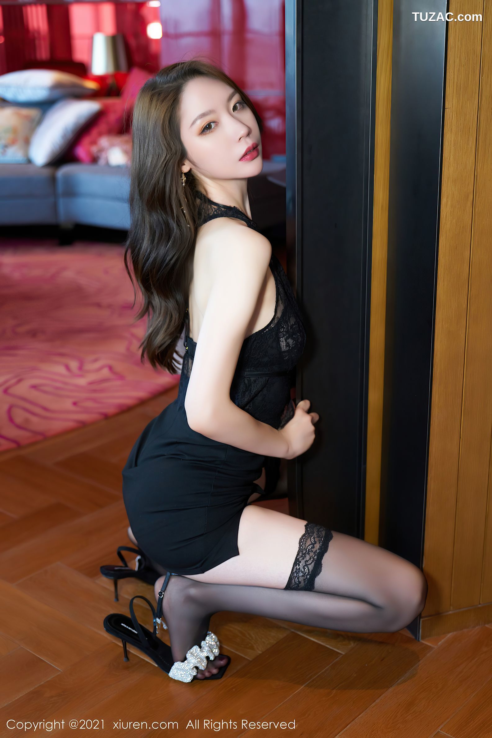 XiuRen秀人网-3761-梦心月-黑色镂空内衣蕾丝袜-2021.08.05