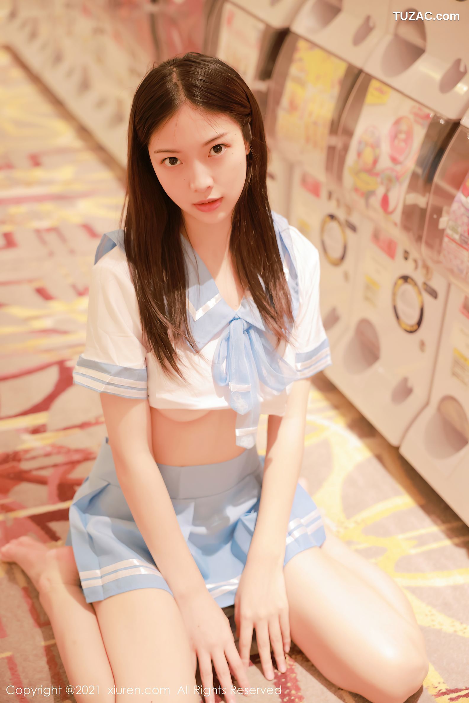 XiuRen秀人网-3770-明日花桃桃-澳门旅拍户外泳池性感水手服-2021.08.09