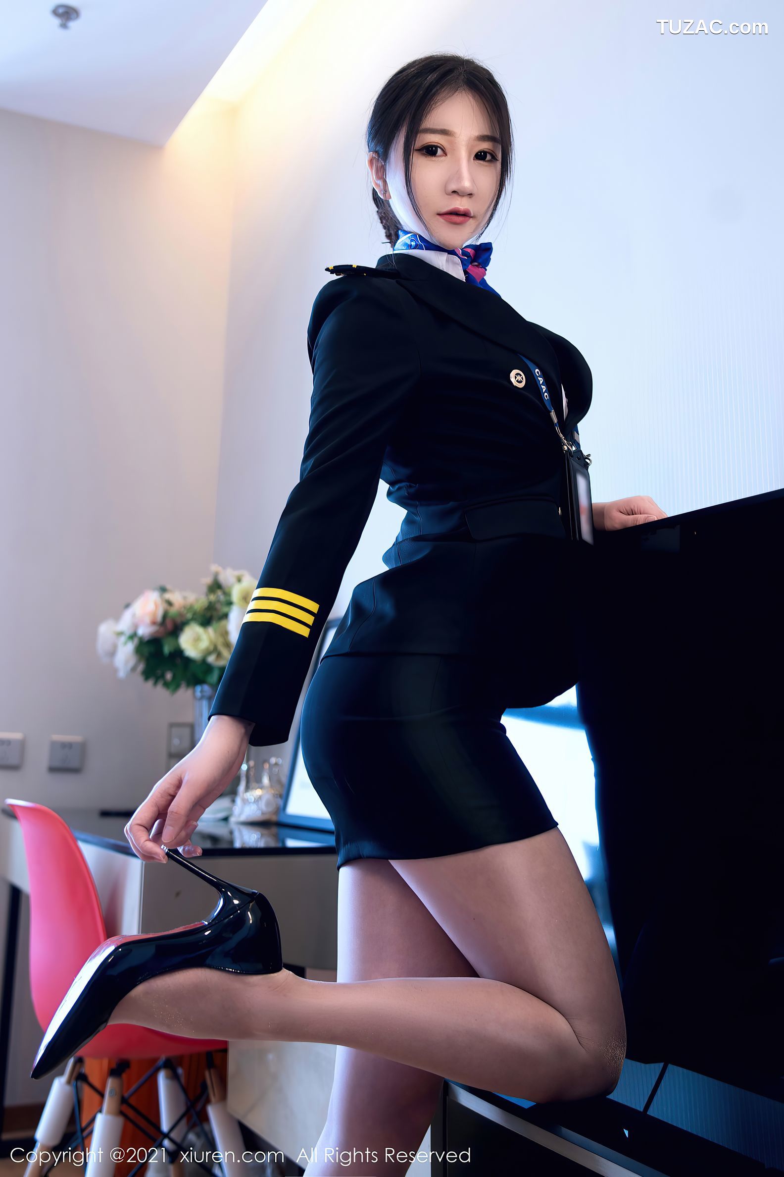 XiuRen秀人网-3839-顾乔楠Cora-机长御姐制服主题丰乳肥臀-2021.08.24