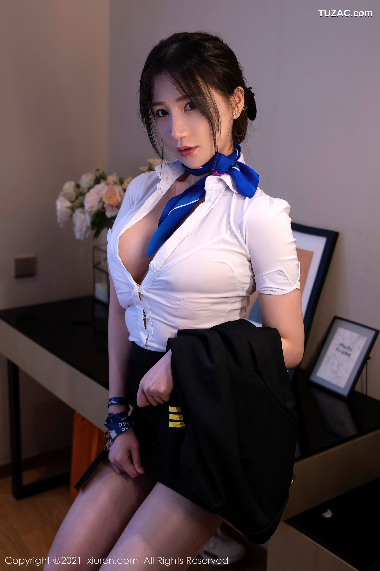 XiuRen秀人网-3839-顾乔楠Cora-机长御姐制服主题丰乳肥臀-2021.08.24