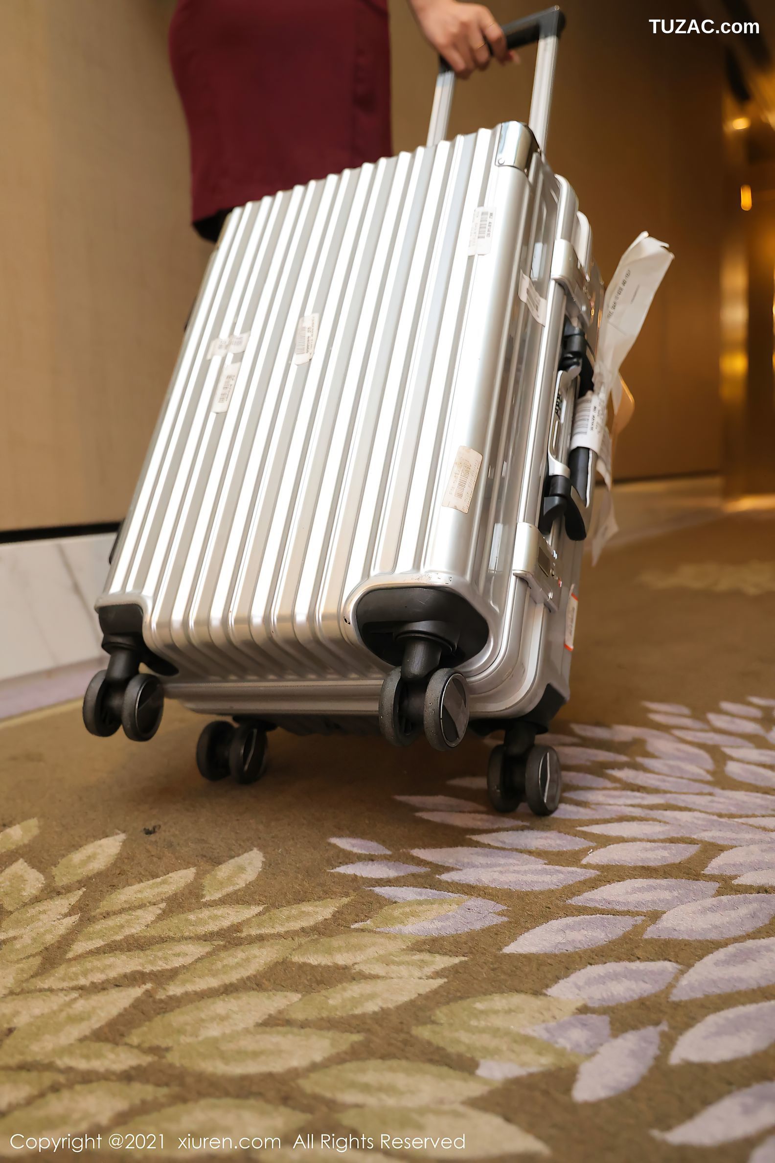 XiuRen秀人网-3863-周慕汐baby-空姐制服主题酒店蕾丝内裤-2021.08.27