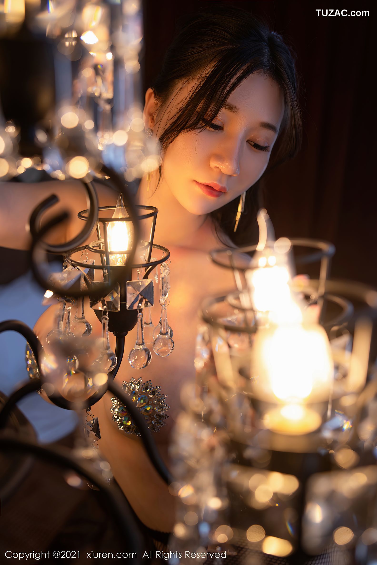 XiuRen秀人网-3880-顾乔楠Cora-御姐风美足主题连档裤网袜-2021.09.01