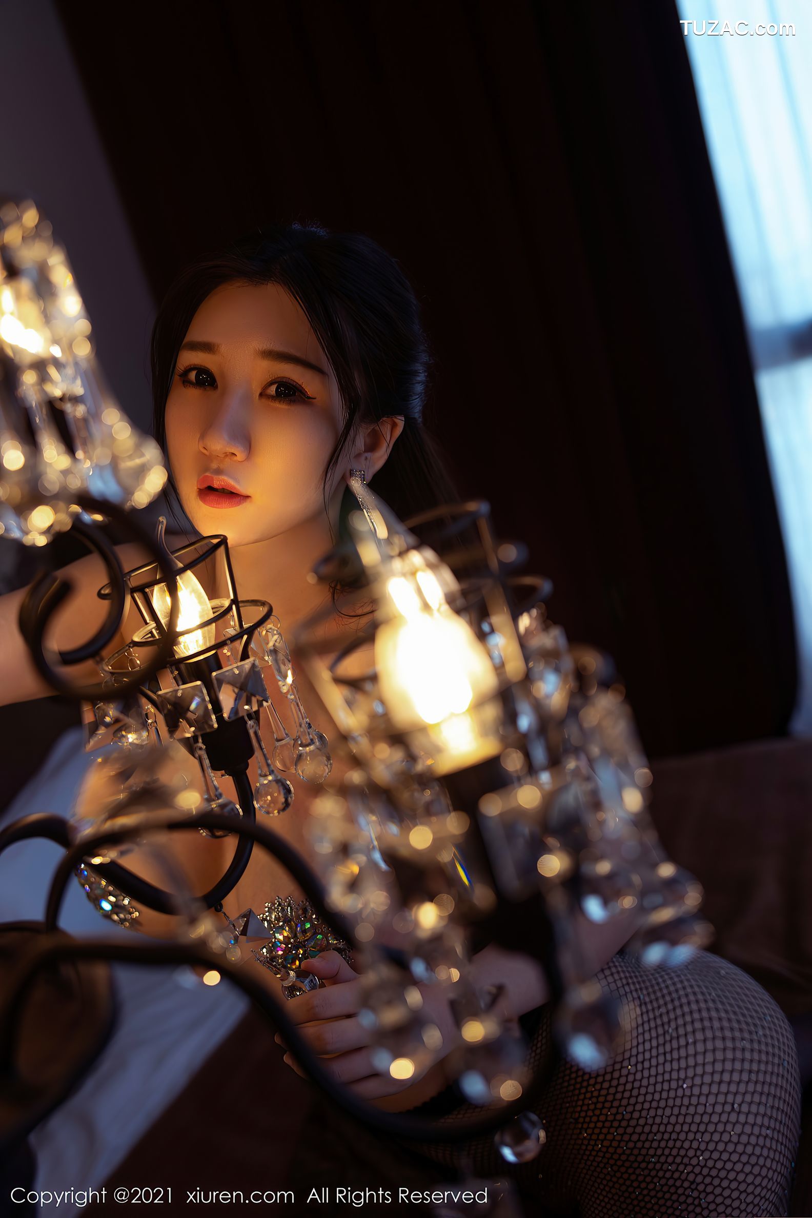 XiuRen秀人网-3880-顾乔楠Cora-御姐风美足主题连档裤网袜-2021.09.01