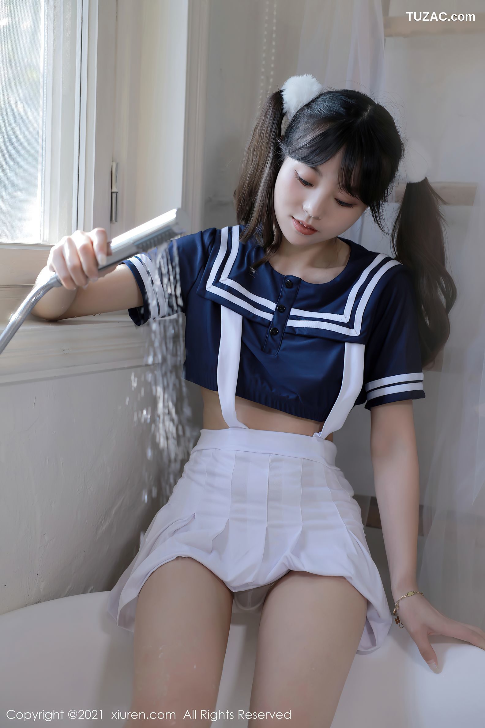 XiuRen秀人网-3907-佘贝拉Bella-澳门旅拍浴室真空背带裙豪乳-2021.09.07