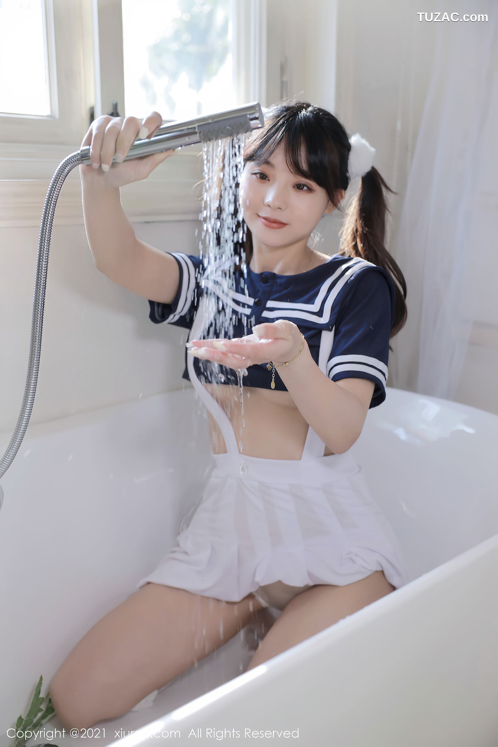 XiuRen秀人网-3907-佘贝拉Bella-澳门旅拍浴室真空背带裙豪乳-2021.09.07