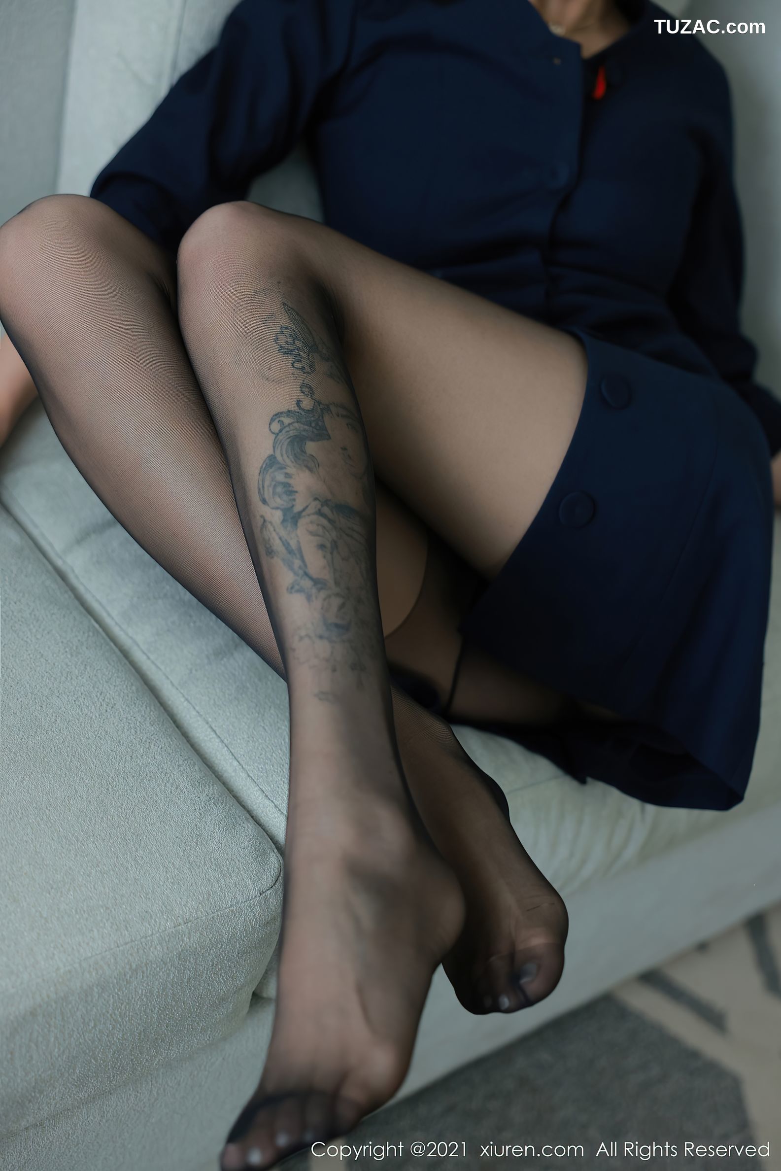 XiuRen秀人网-3933-夏西CiCi-澳门旅拍实习空姐剧情主题超薄黑丝-2021.09.13