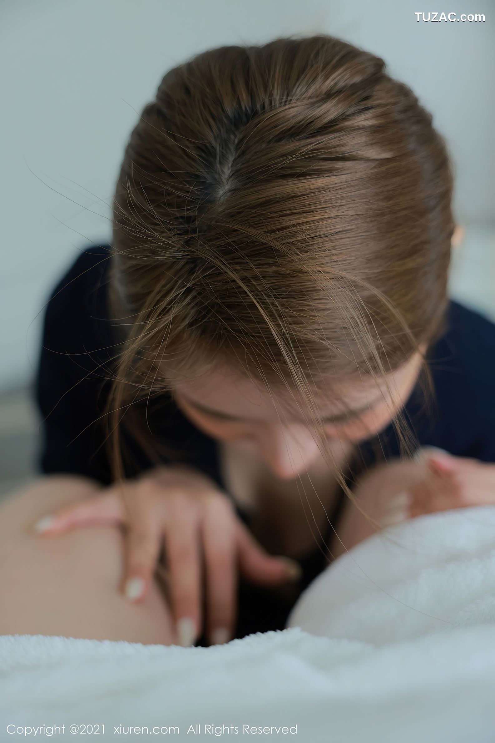 XiuRen秀人网-3933-夏西CiCi-澳门旅拍实习空姐剧情主题超薄黑丝-2021.09.13