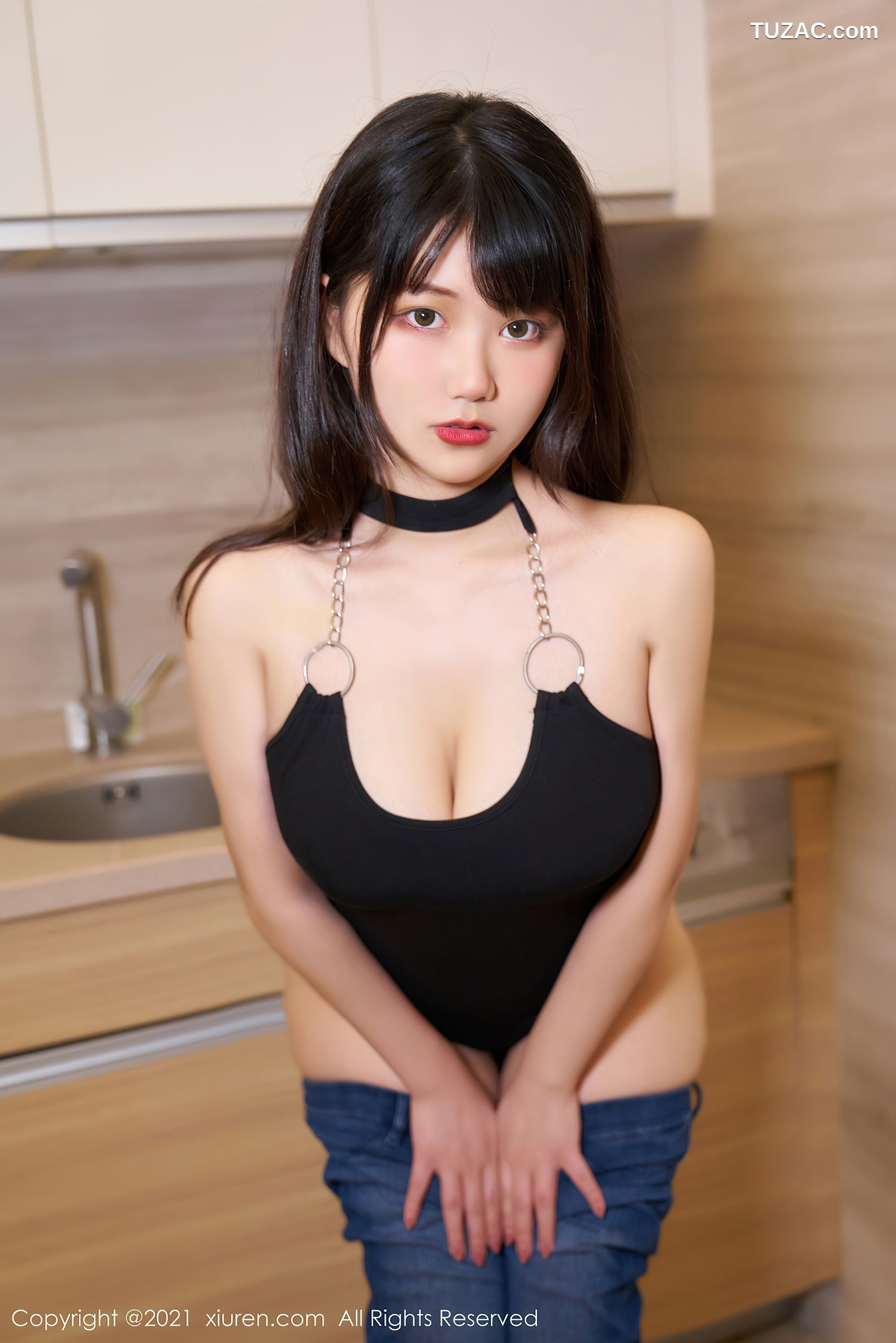 XiuRen秀人网-3946-夏可馨ami-牛仔裤黑色高叉连体衣-2021.09.15