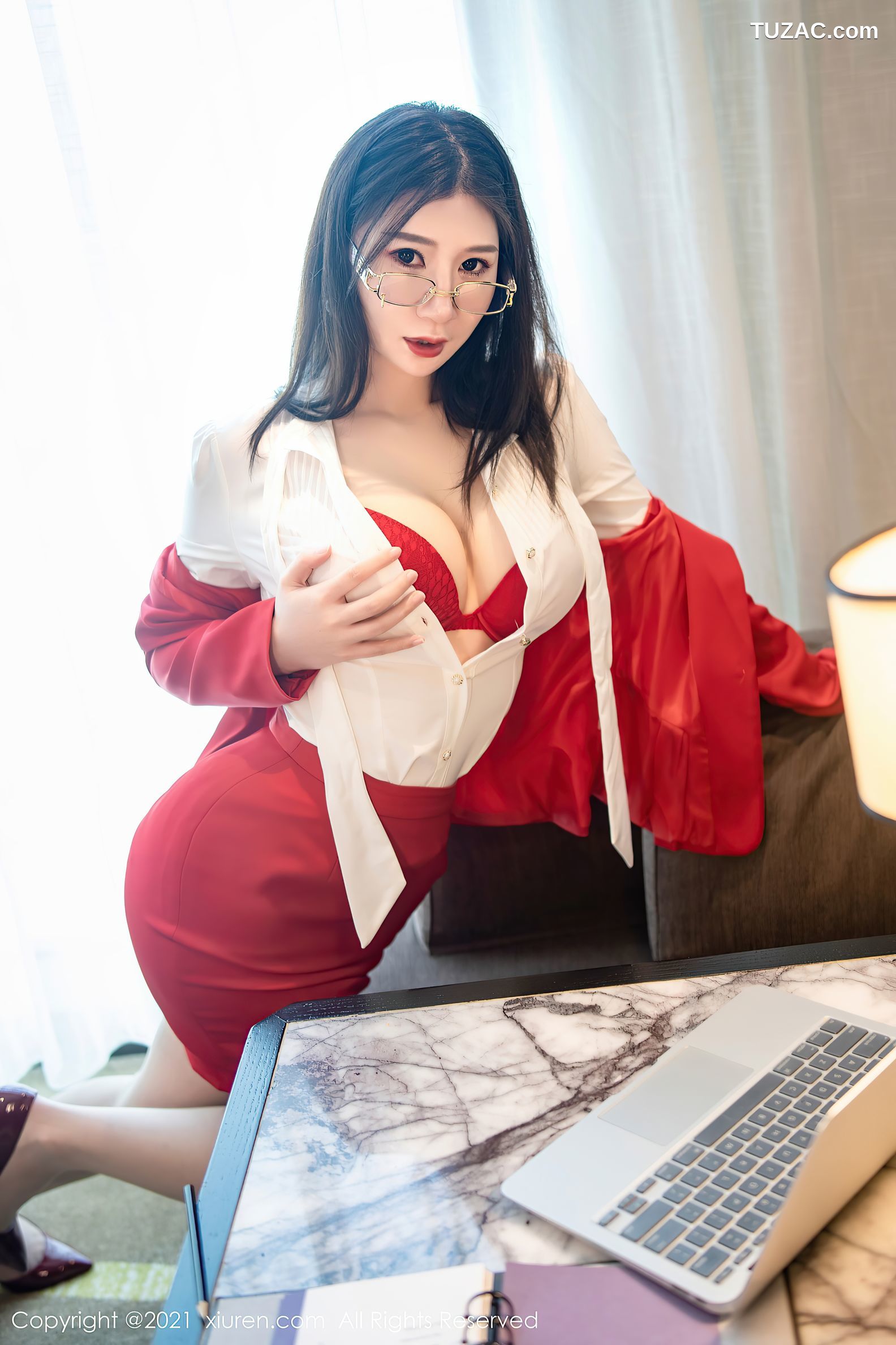 XiuRen秀人网-3954-顾乔楠Cora-红色秘书制服主题-2021.09.16